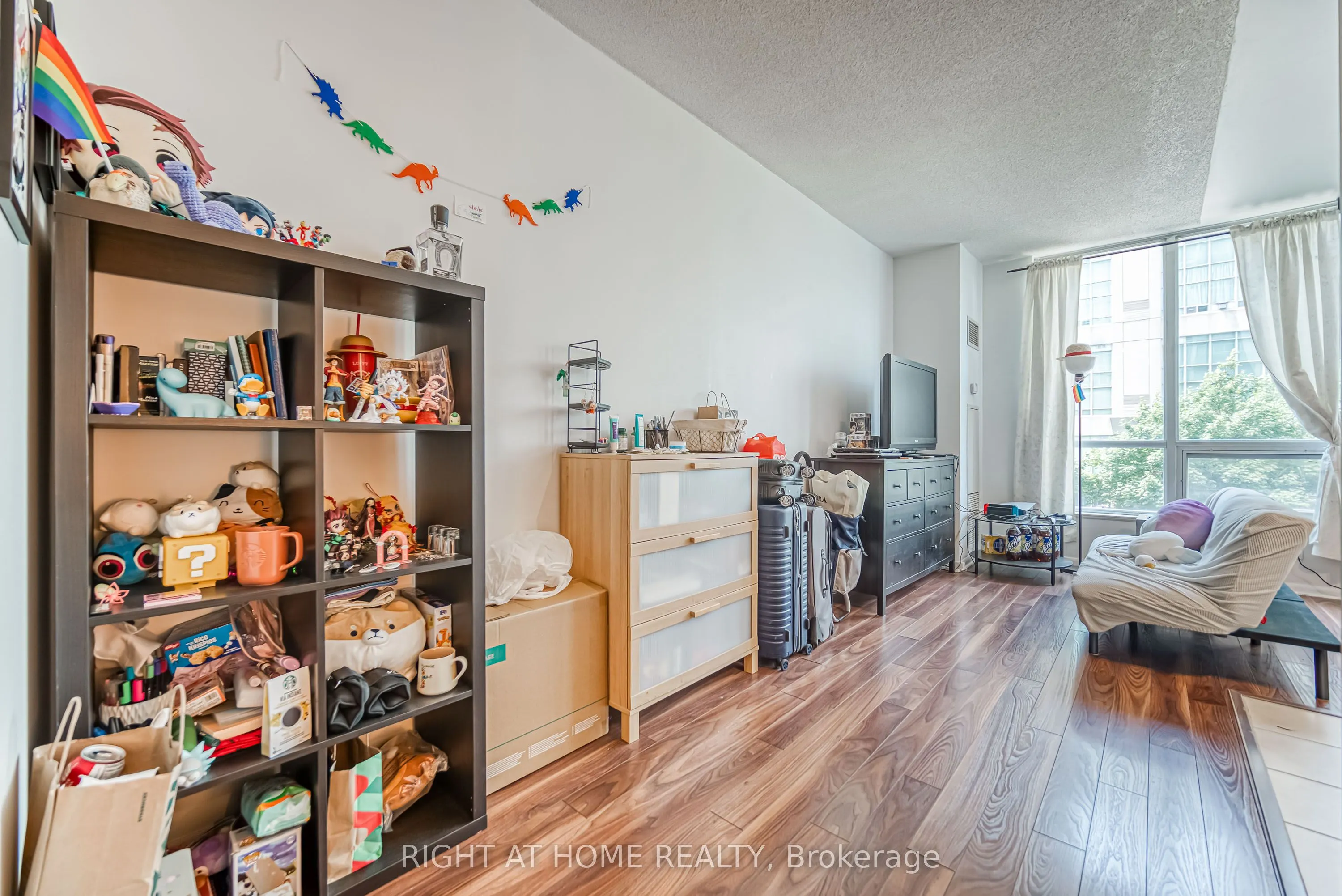 185 Legion Road N, #214