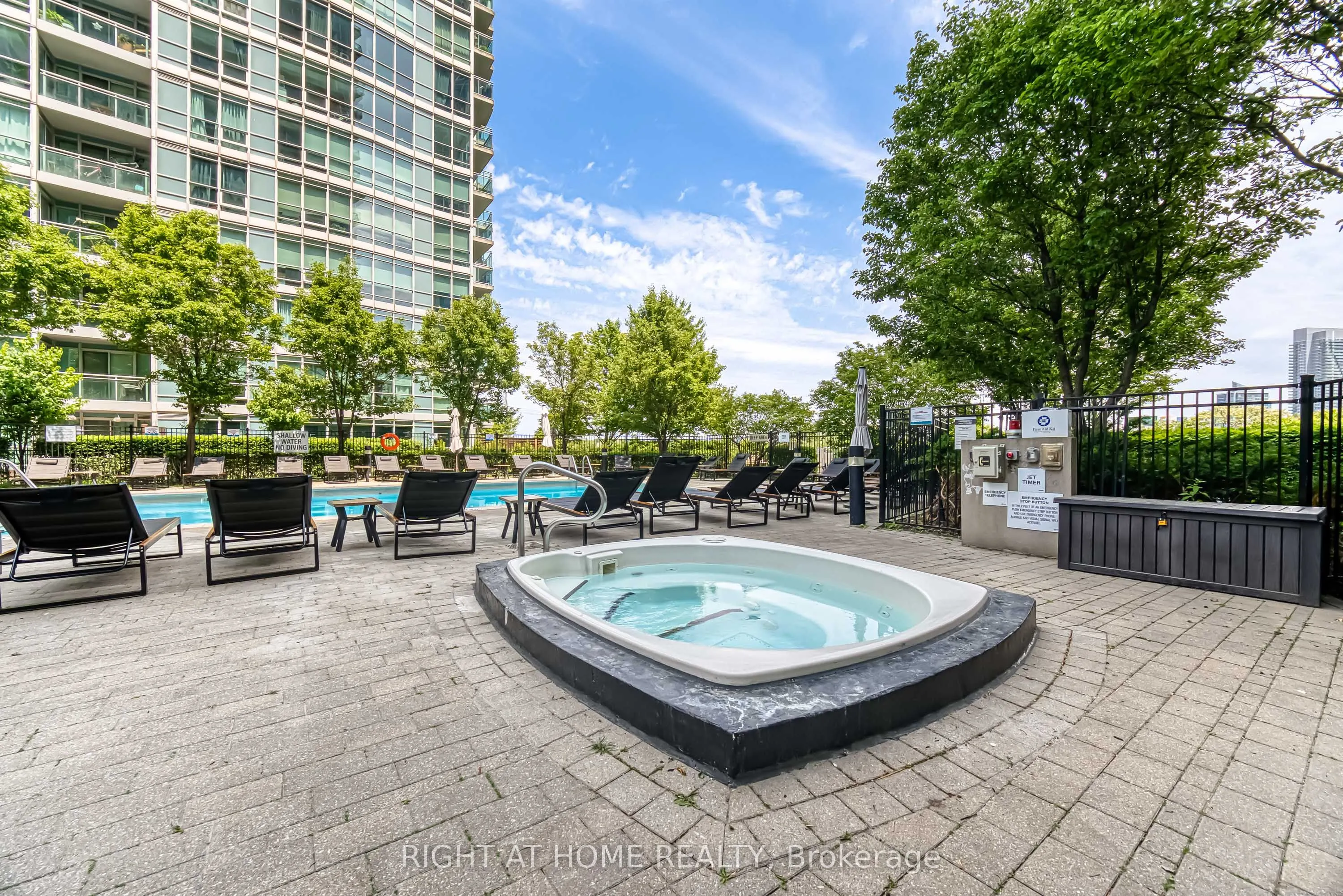 185 Legion Road N, #214