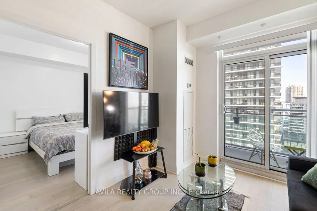 33 Shore Breeze Drive, #1707