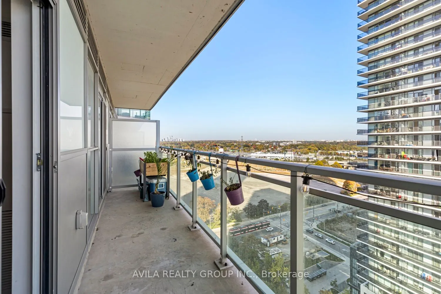 33 Shore Breeze Drive, #1707