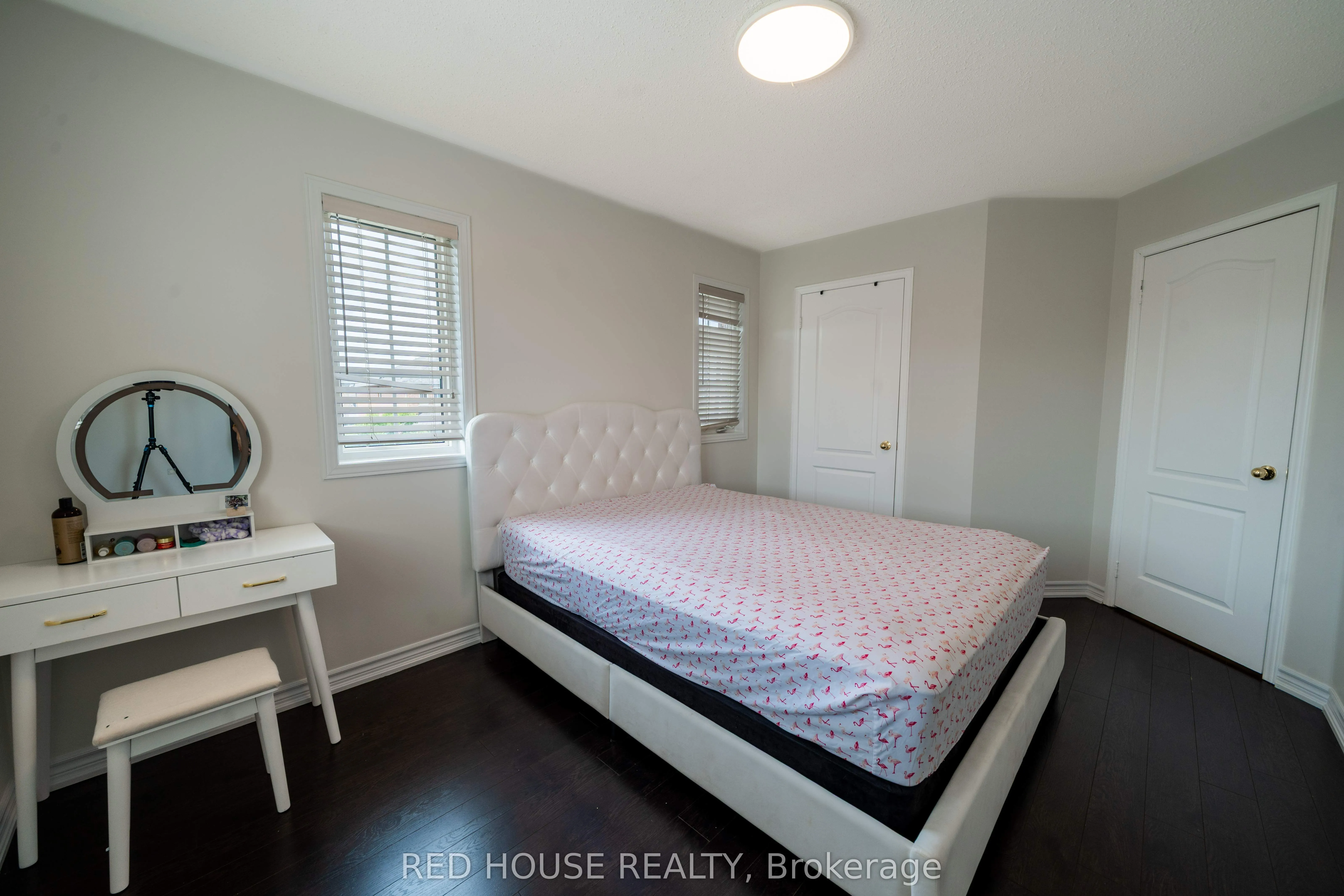 78 Passfield Trail