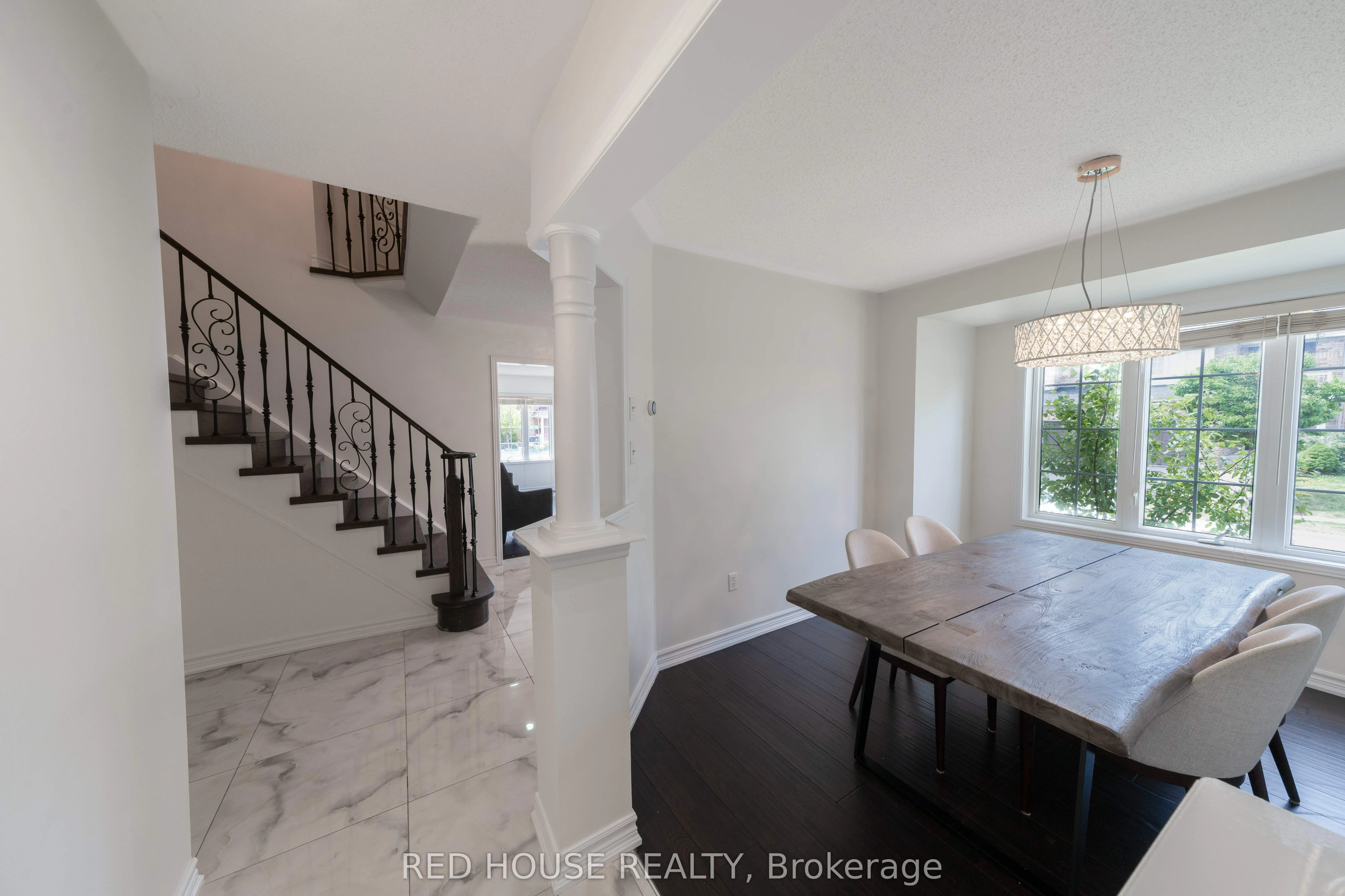 78 Passfield Trail