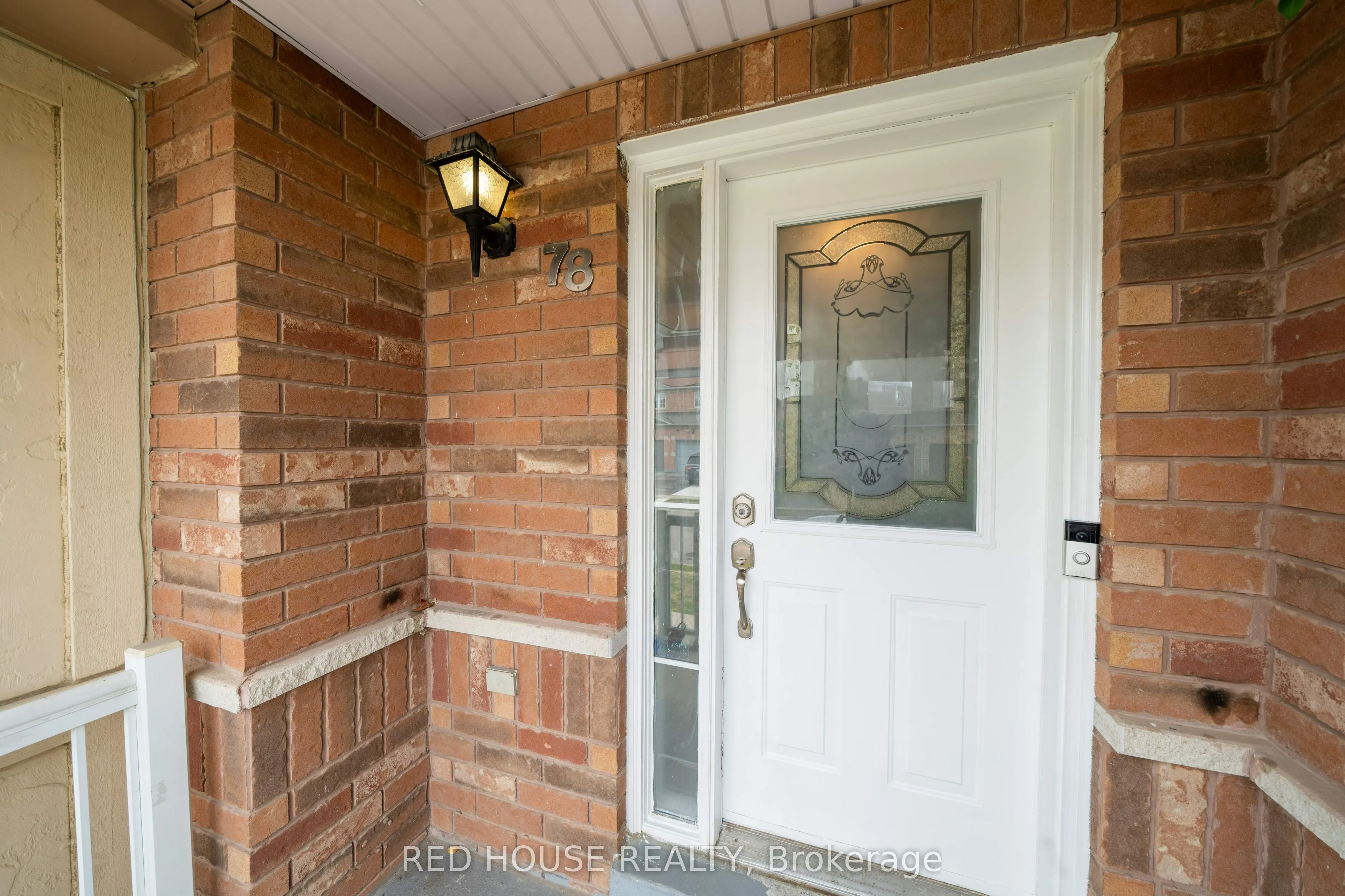 78 Passfield Trail