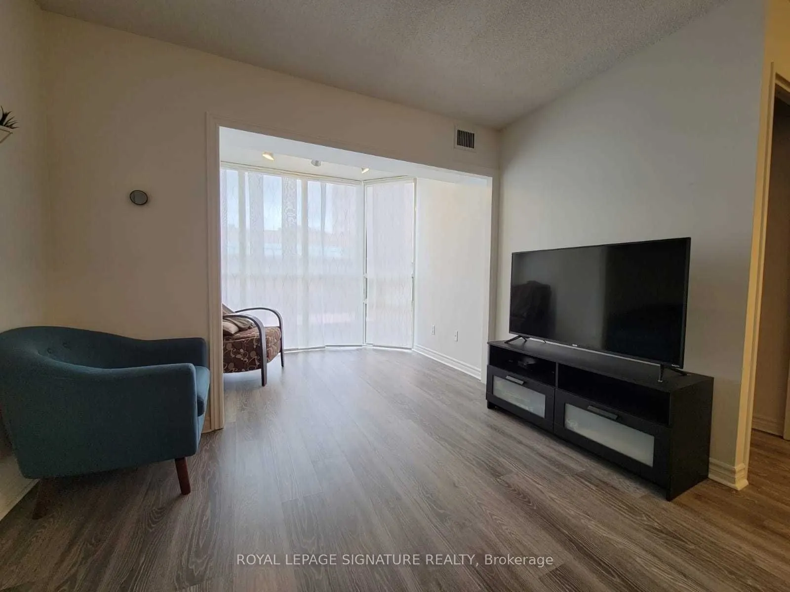 265 Enfield Place, #307