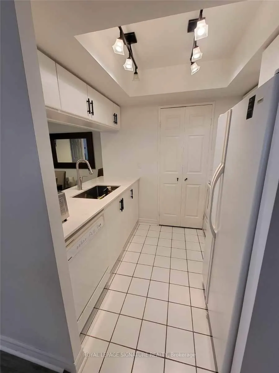 265 Enfield Place, #307
