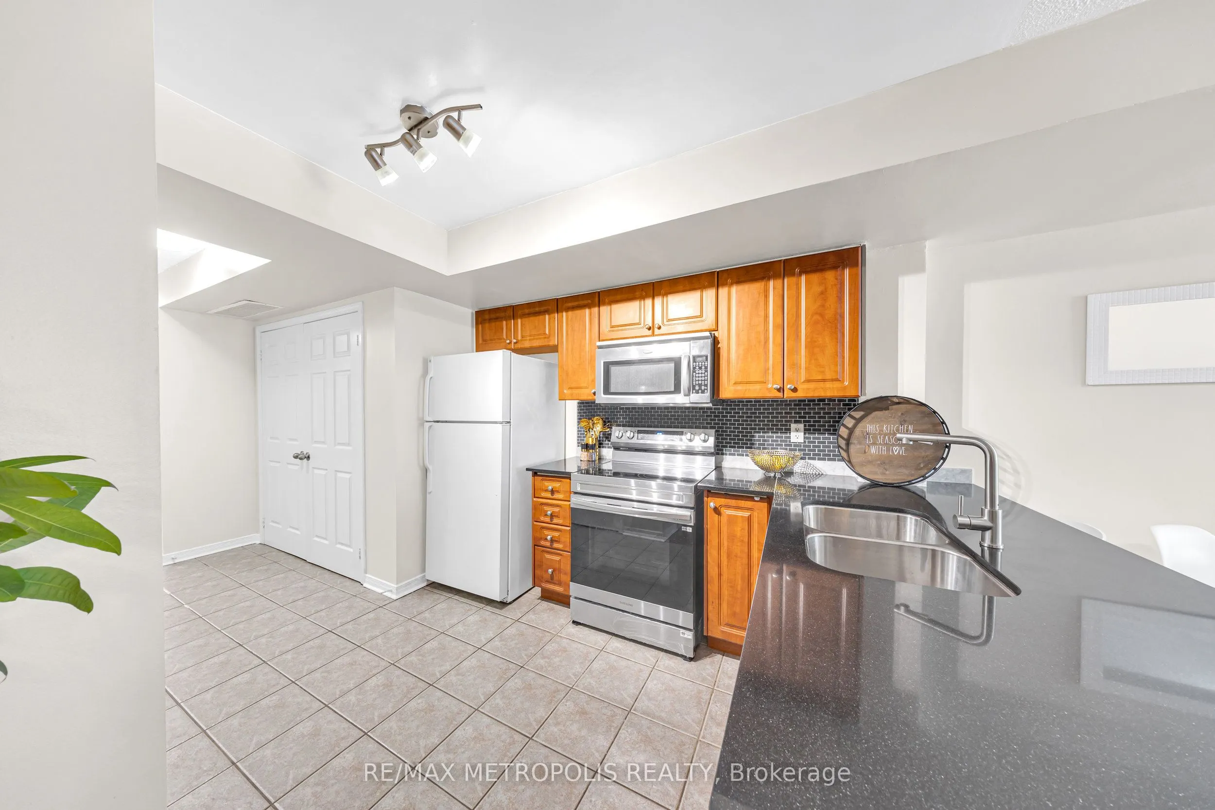 37 Four Winds Drive, #19