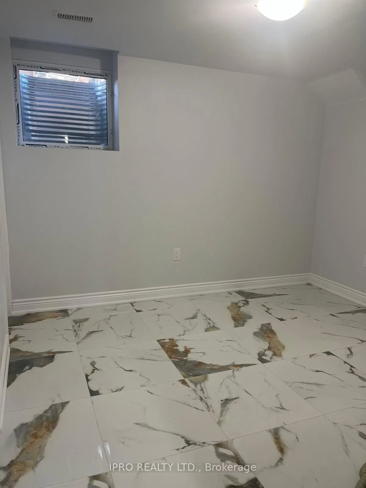 82 Olympia Crescent, #Basement