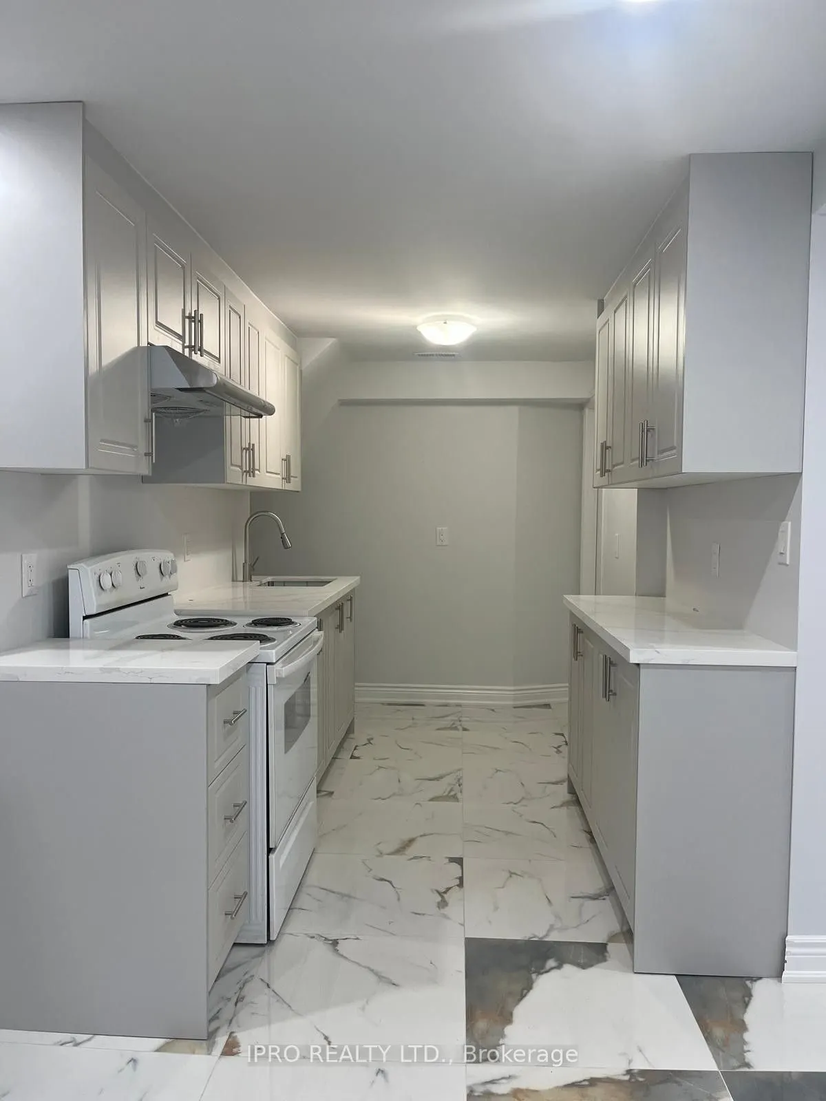82 Olympia Crescent, #Basement