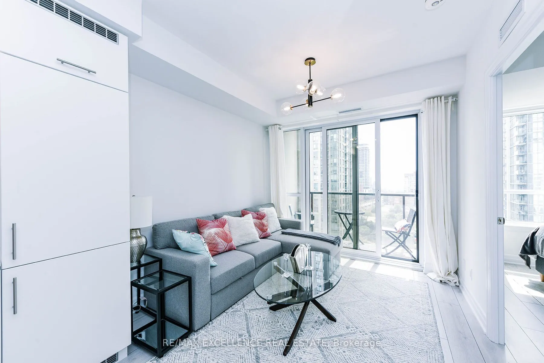 30 Elm Drive, #805