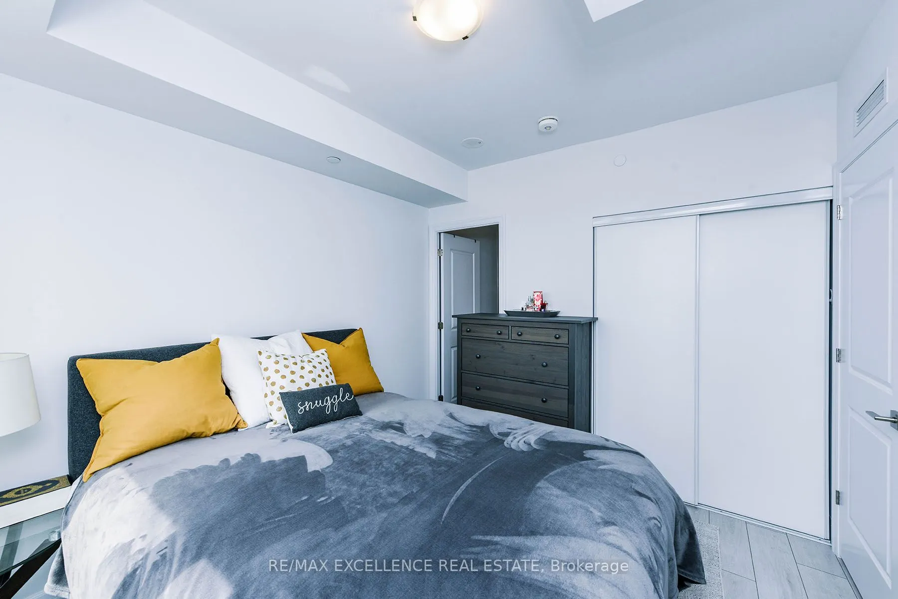 30 Elm Drive, #805