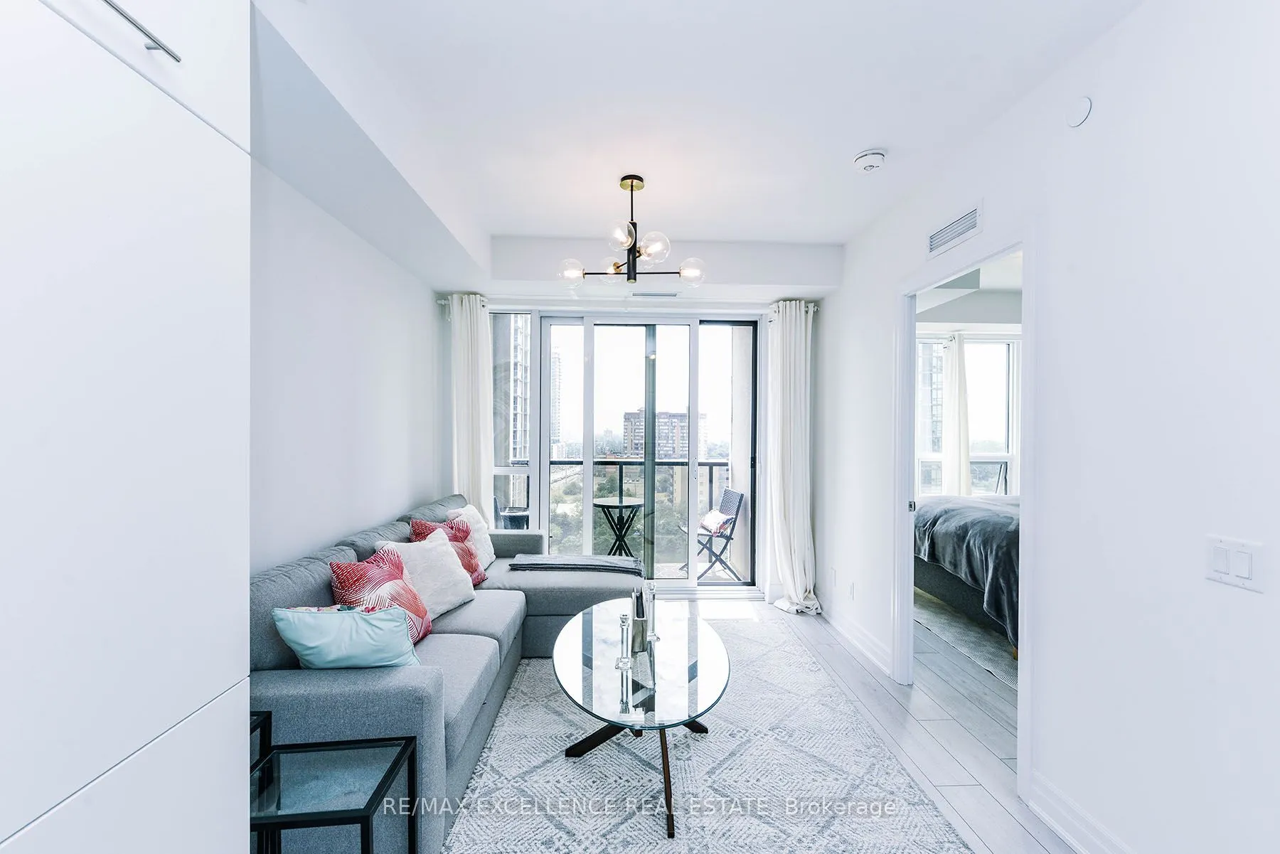 30 Elm Drive, #805