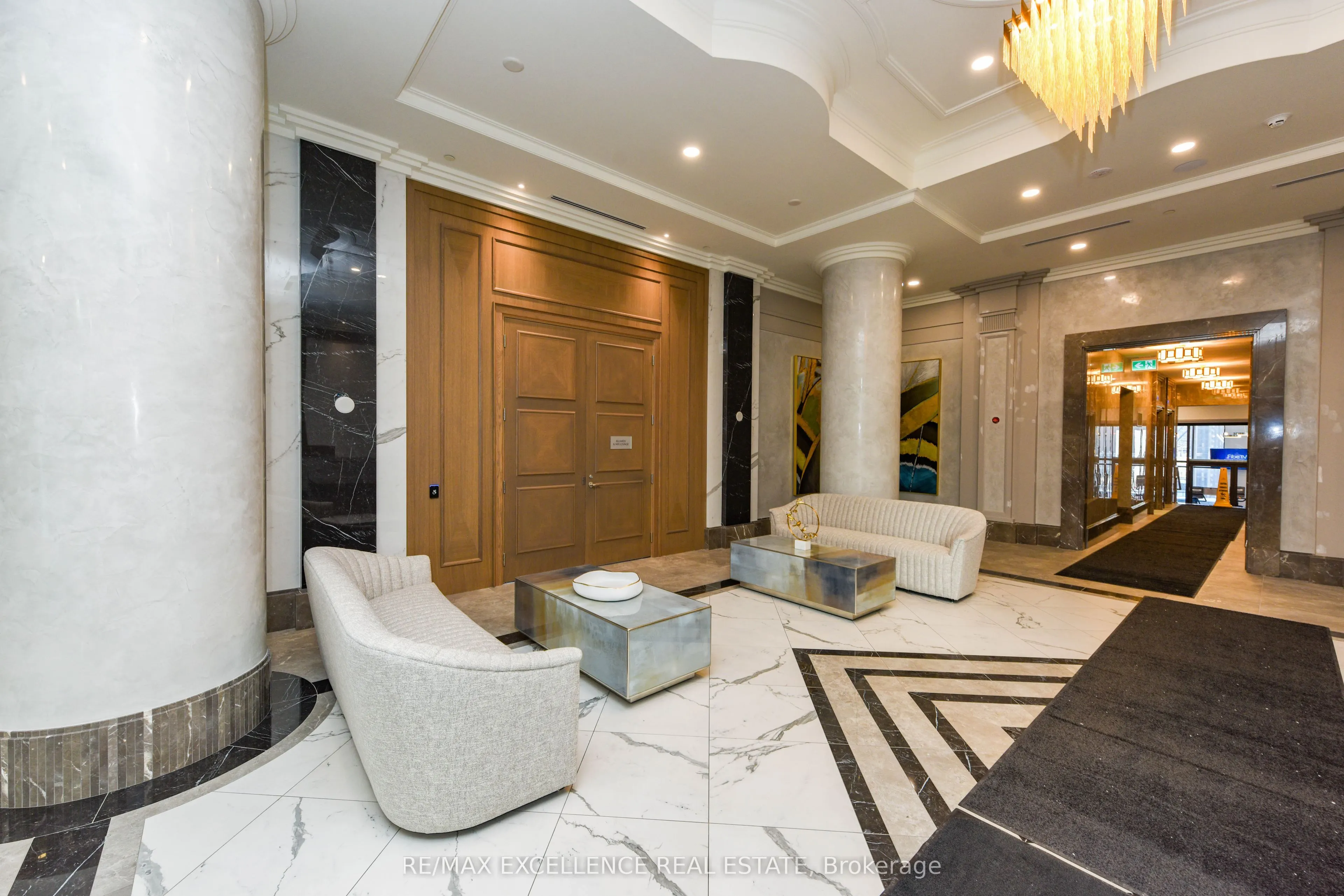 30 Elm Drive, #805