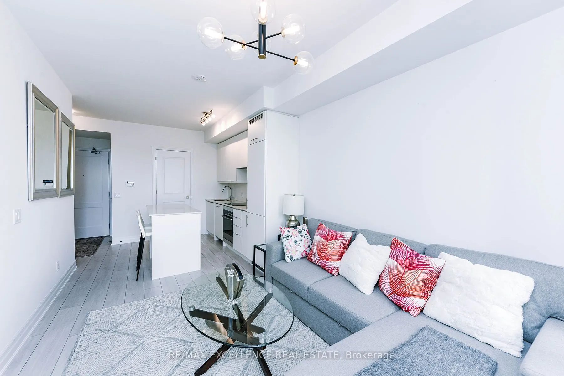 30 Elm Drive, #805