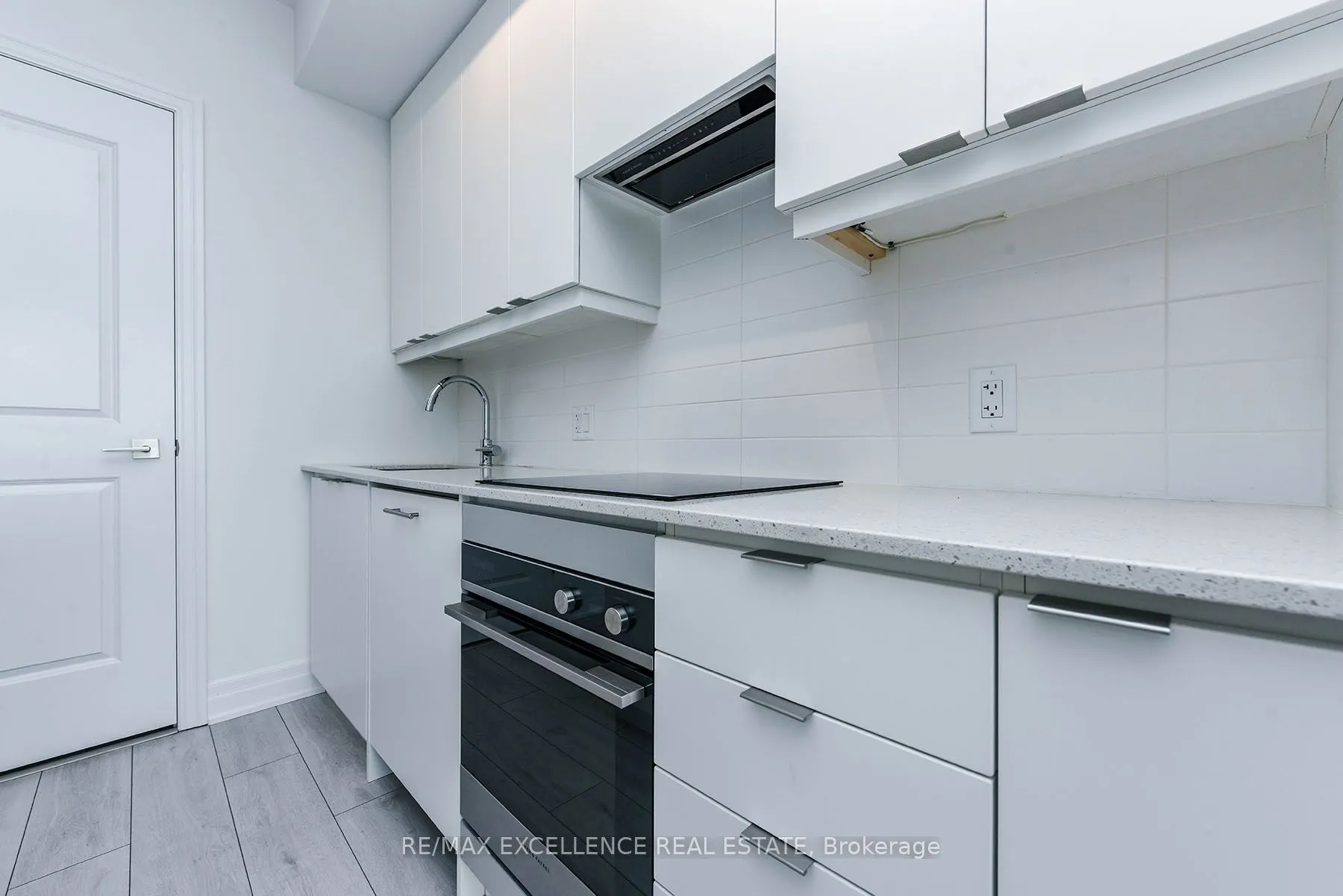 30 Elm Drive, #805