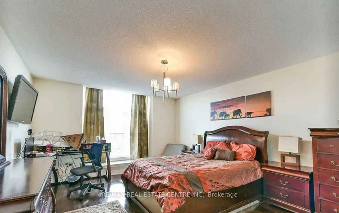 12 Fort Williams Drive