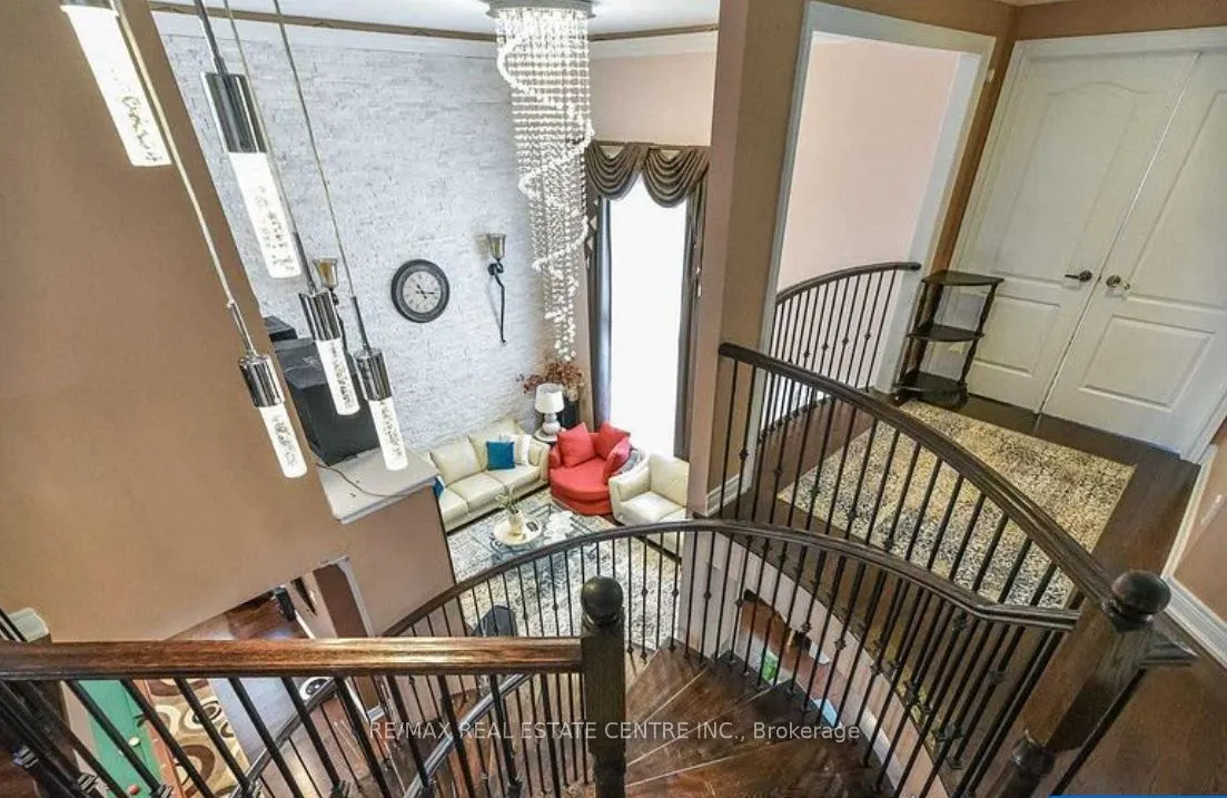 12 Fort Williams Drive