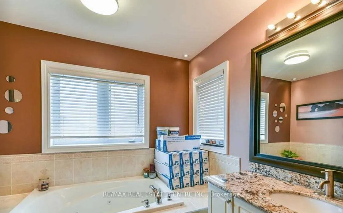 12 Fort Williams Drive