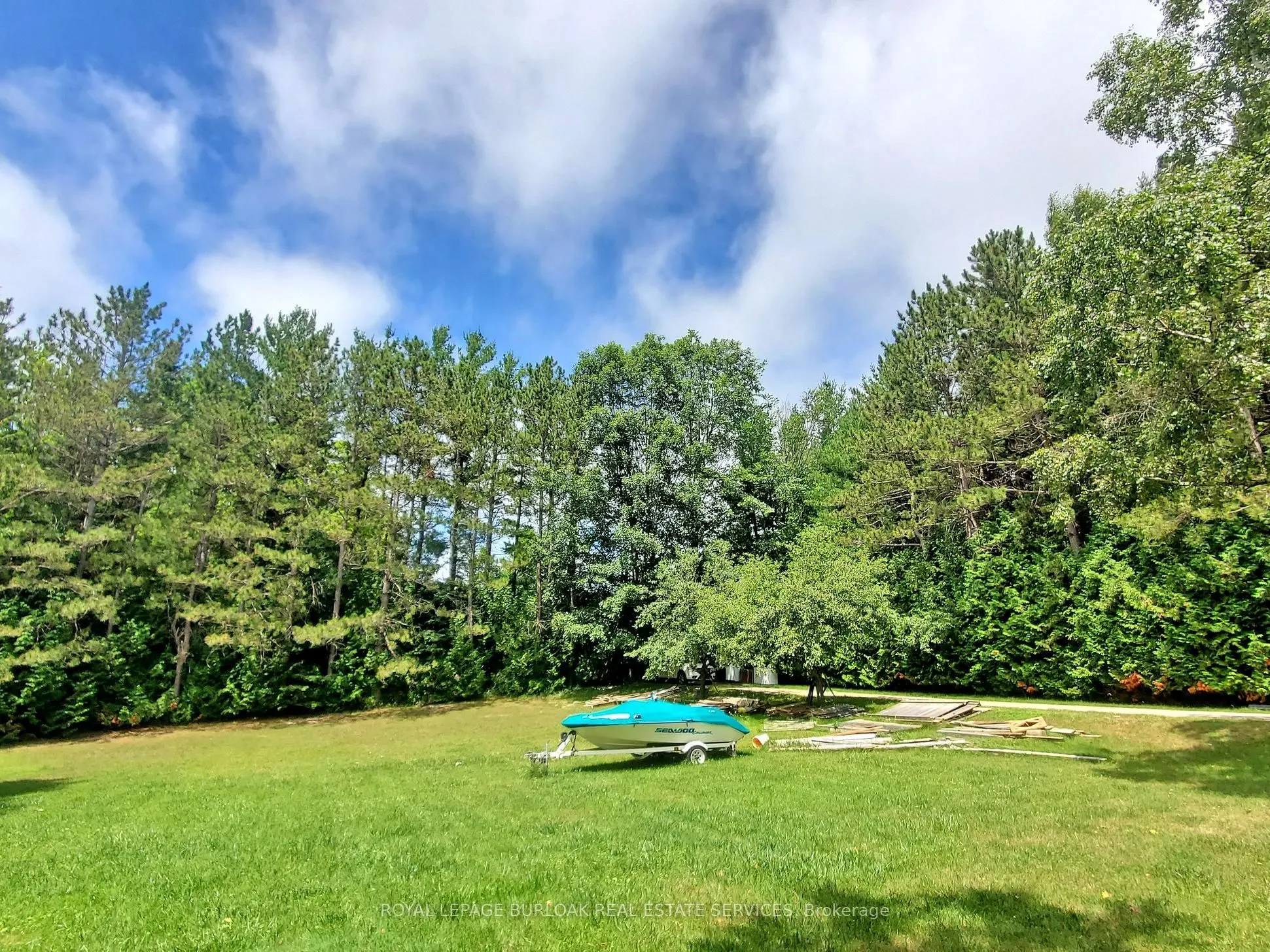 569 Highpoint Side Road