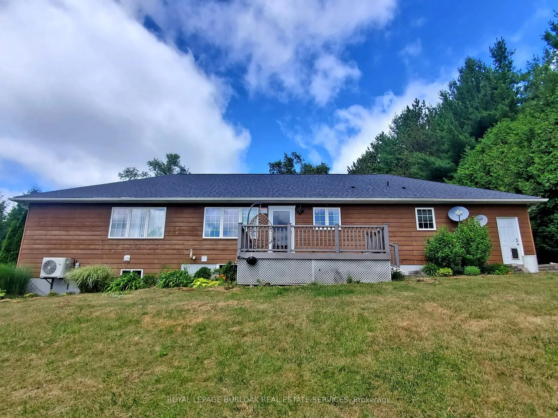 569 Highpoint Side Road