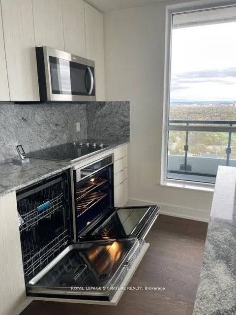 5 Mabelle Avenue, #U4335