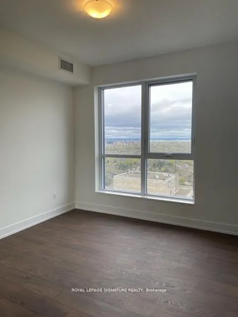 5 Mabelle Avenue, #U4335