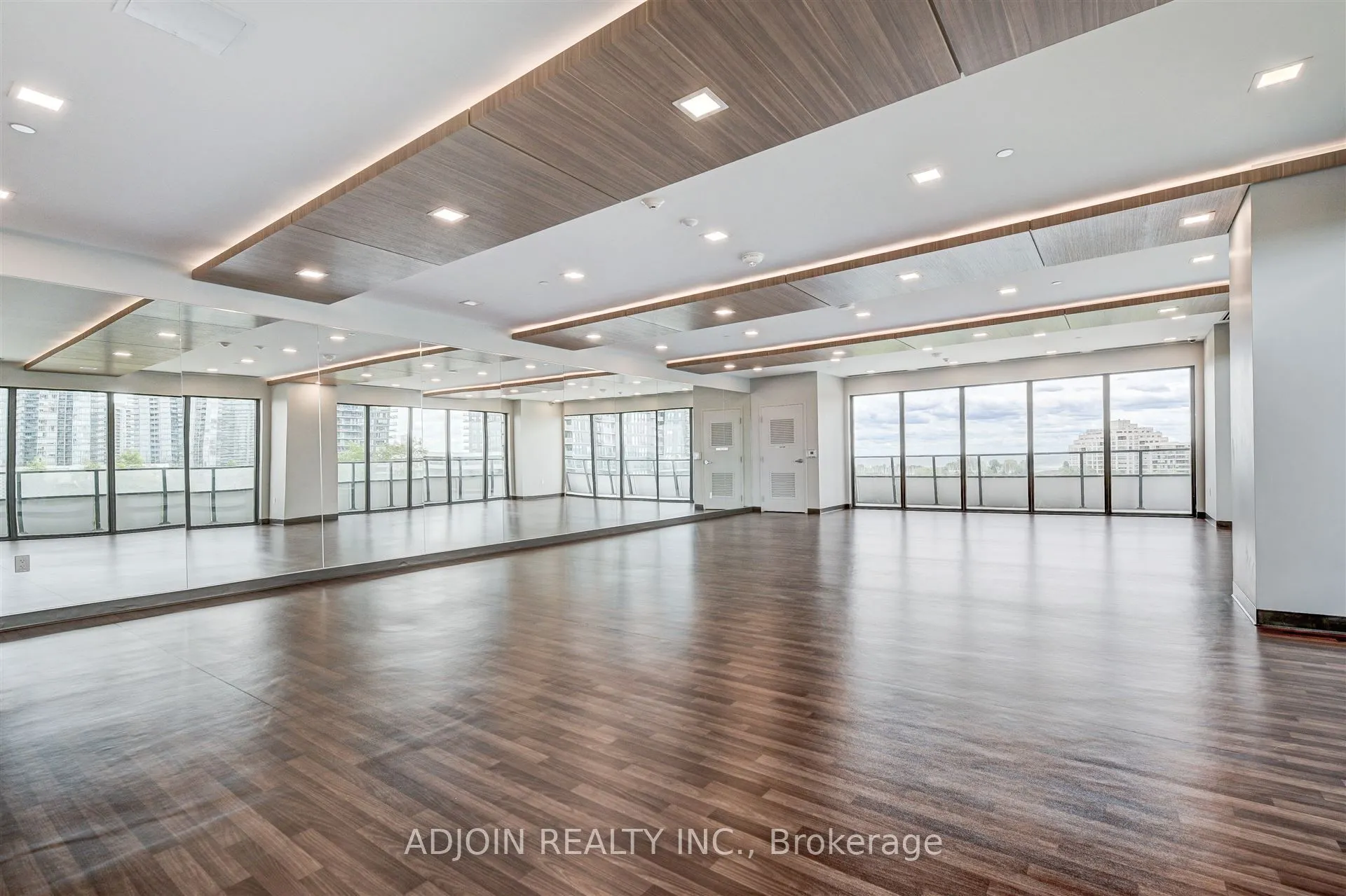 30 Shore Breeze Drive, #434