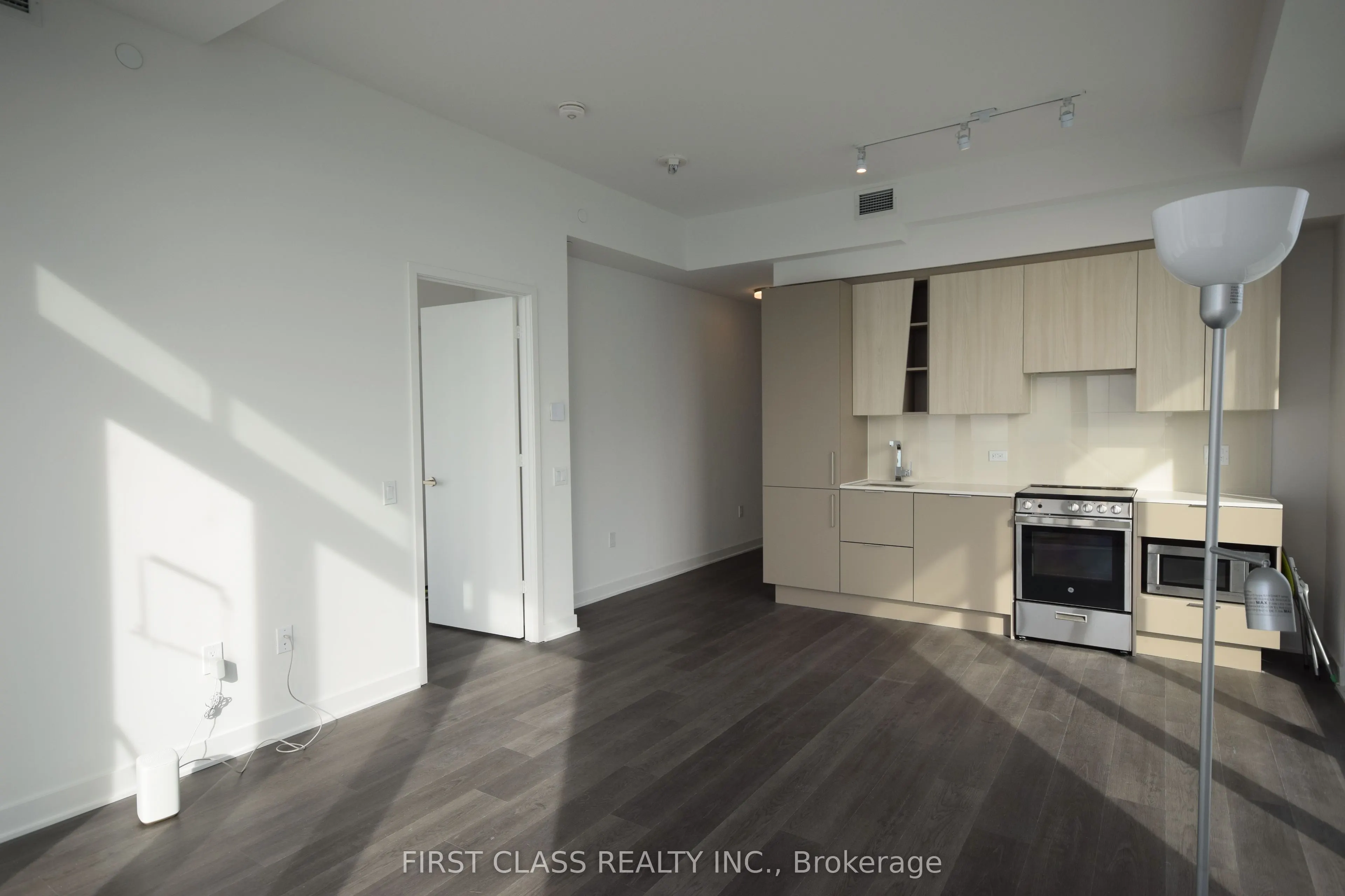 3900 CONFEDERATION Parkway S, #5803