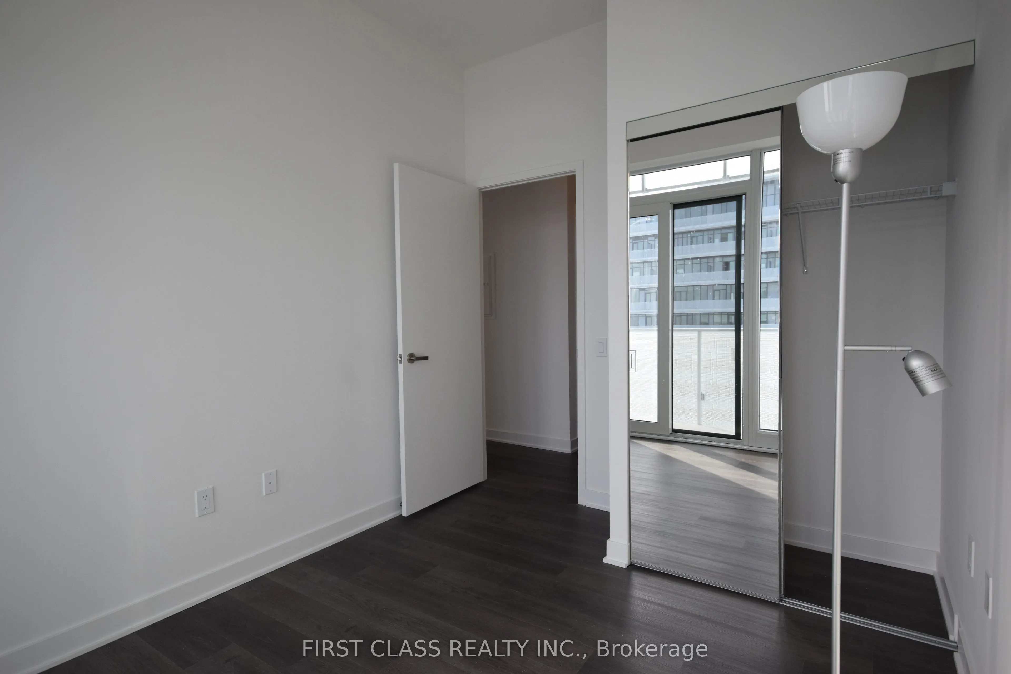 3900 CONFEDERATION Parkway S, #5803