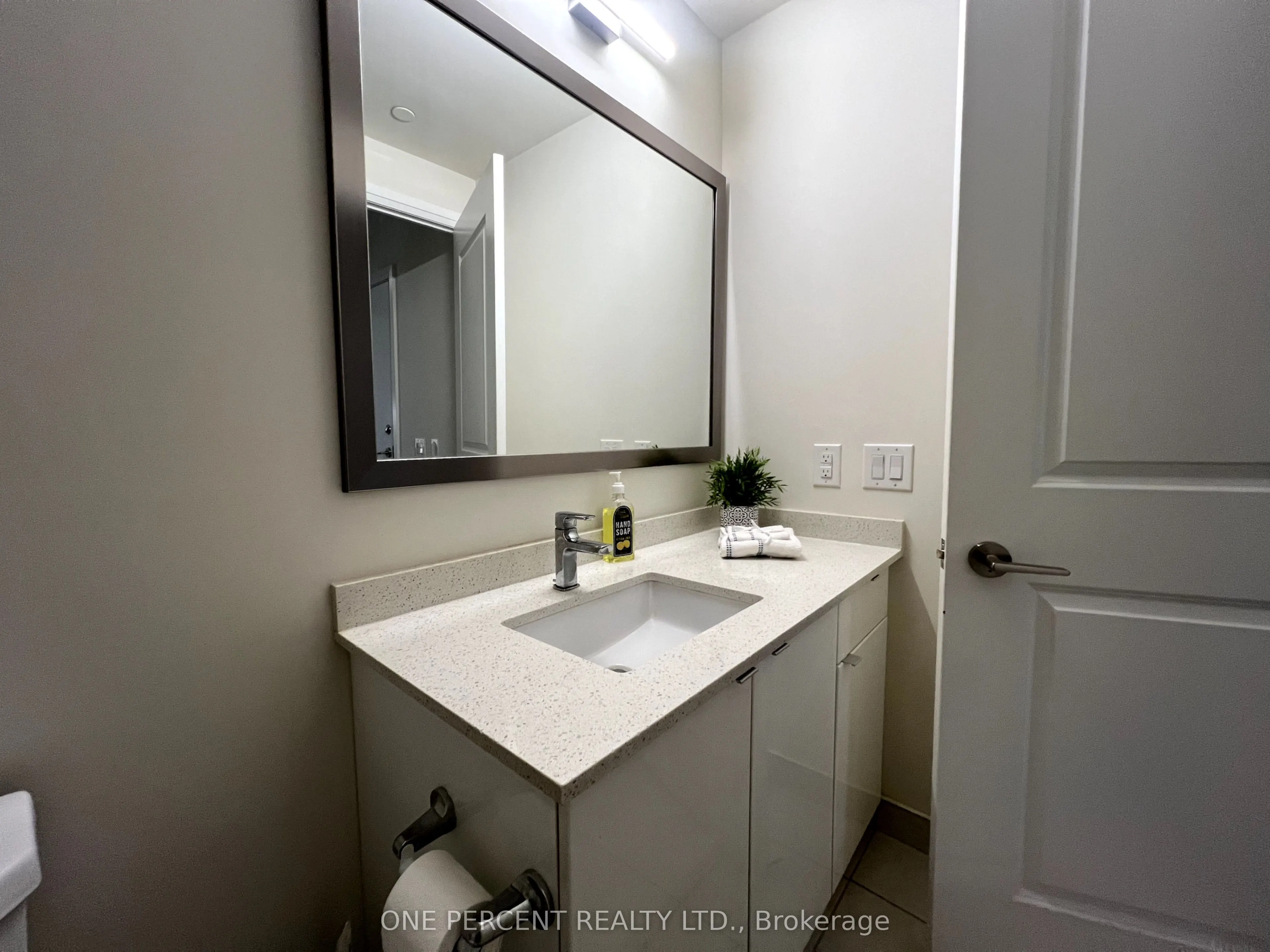 50 Thomas Riley Road, #819