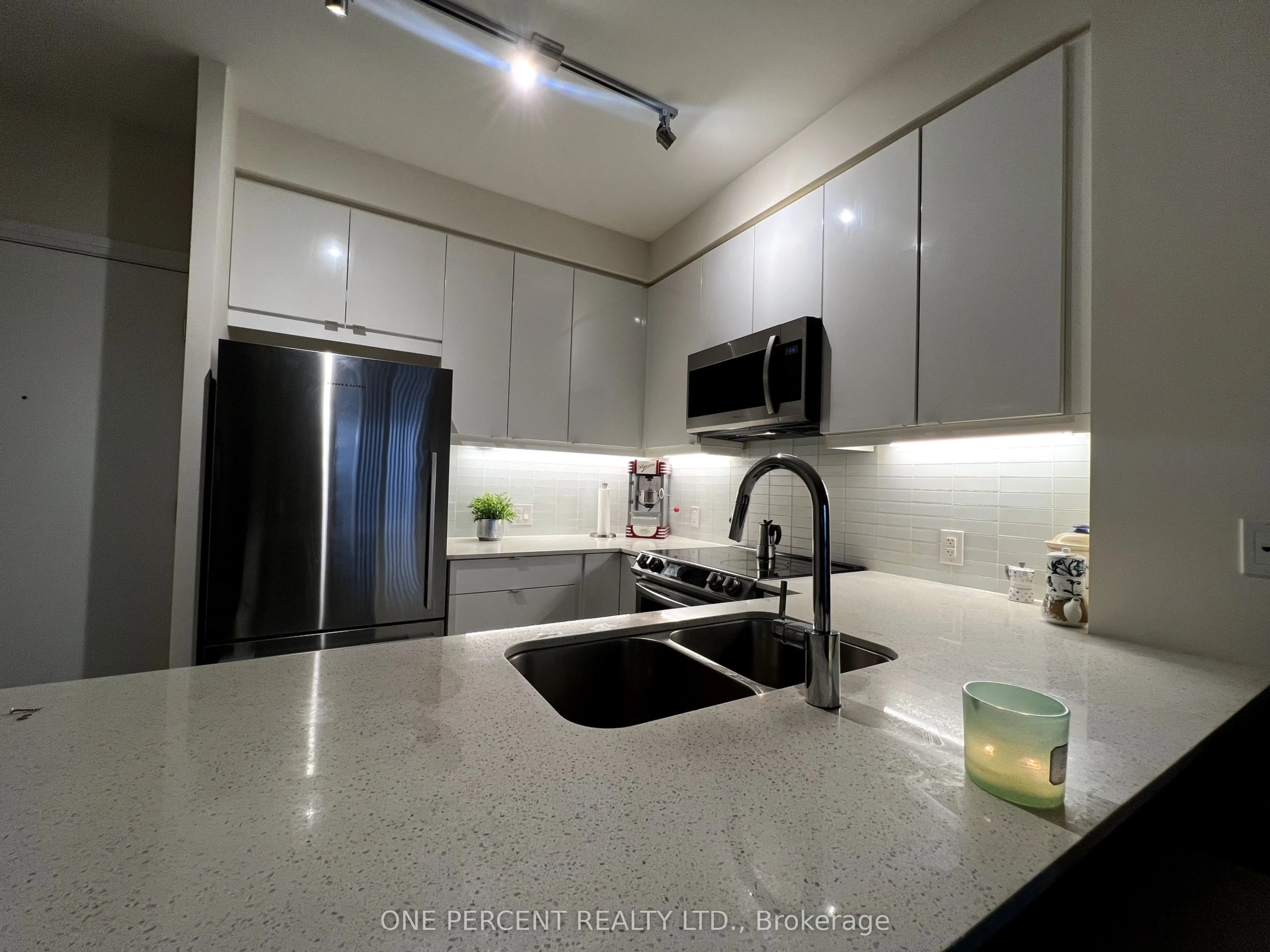 50 Thomas Riley Road, #819