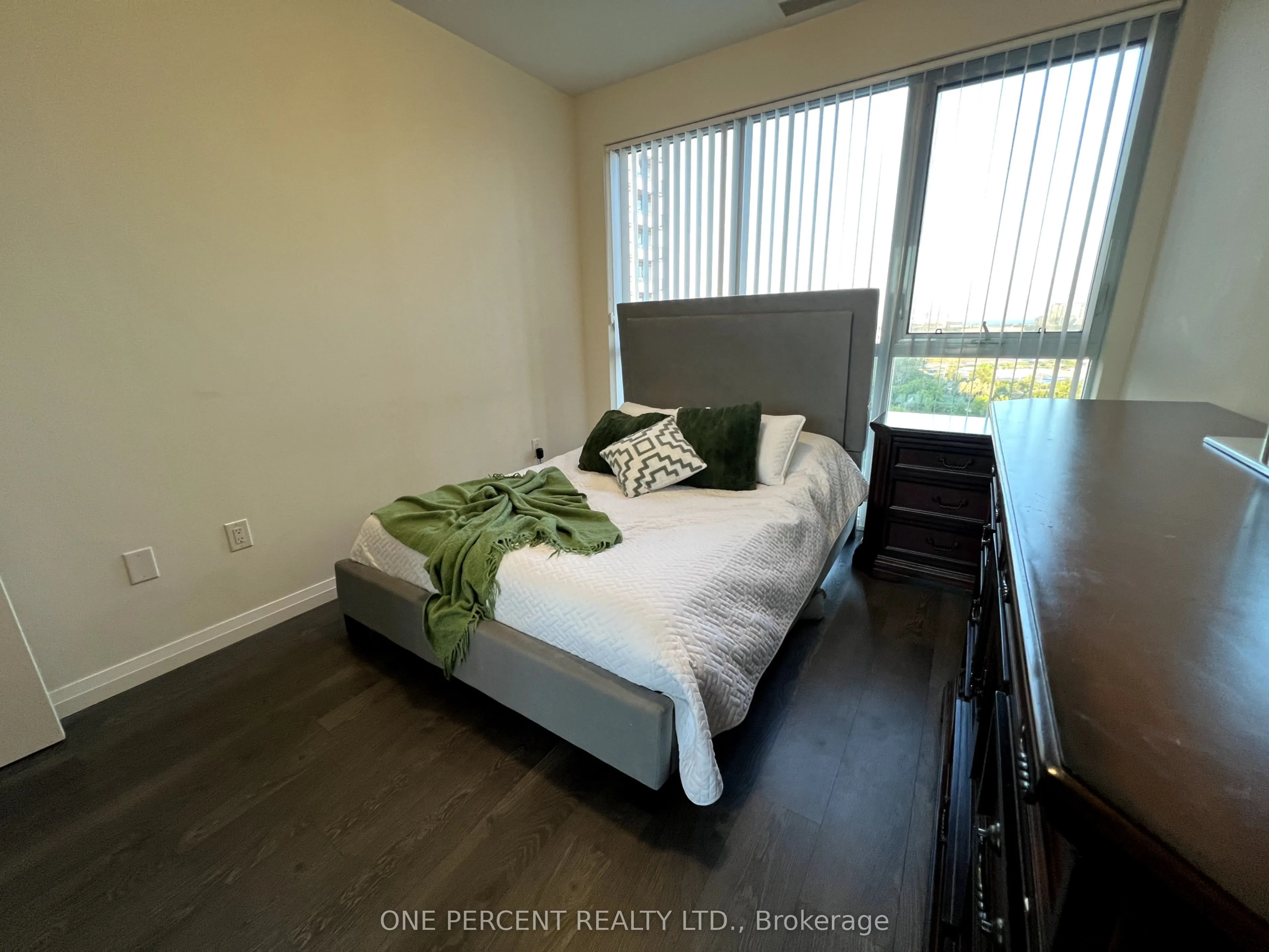 50 Thomas Riley Road, #819