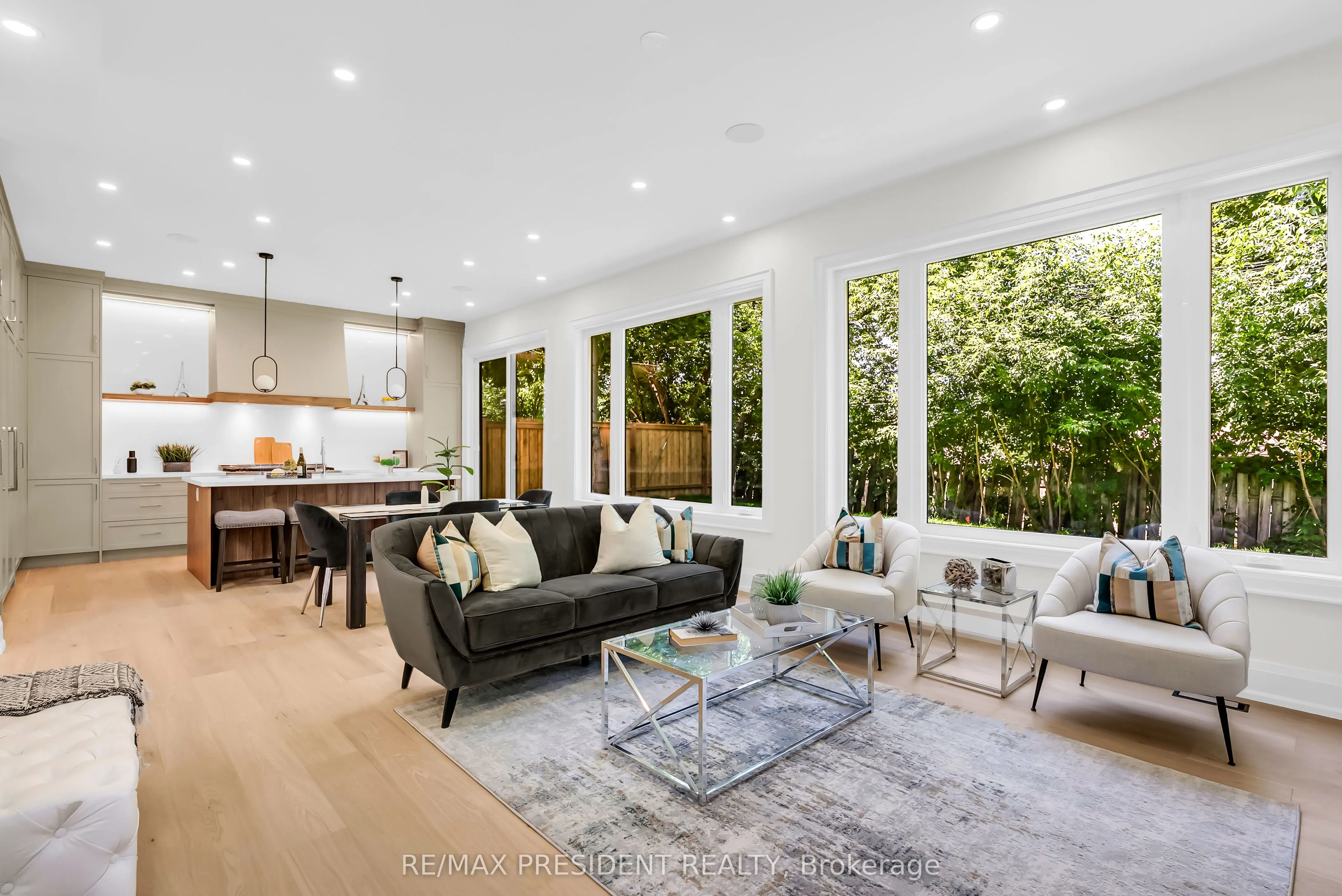 16 Humheller Road