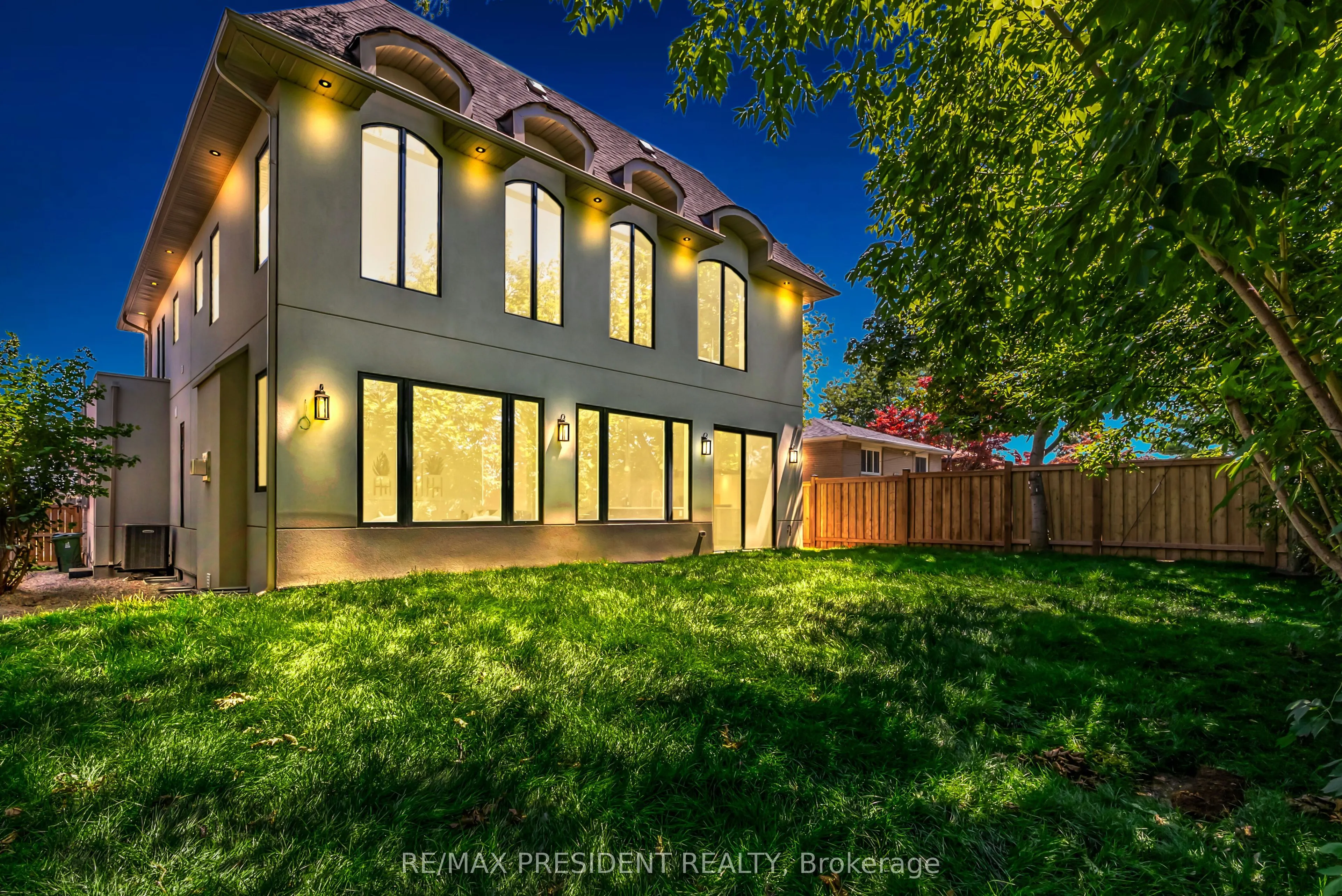 16 Humheller Road