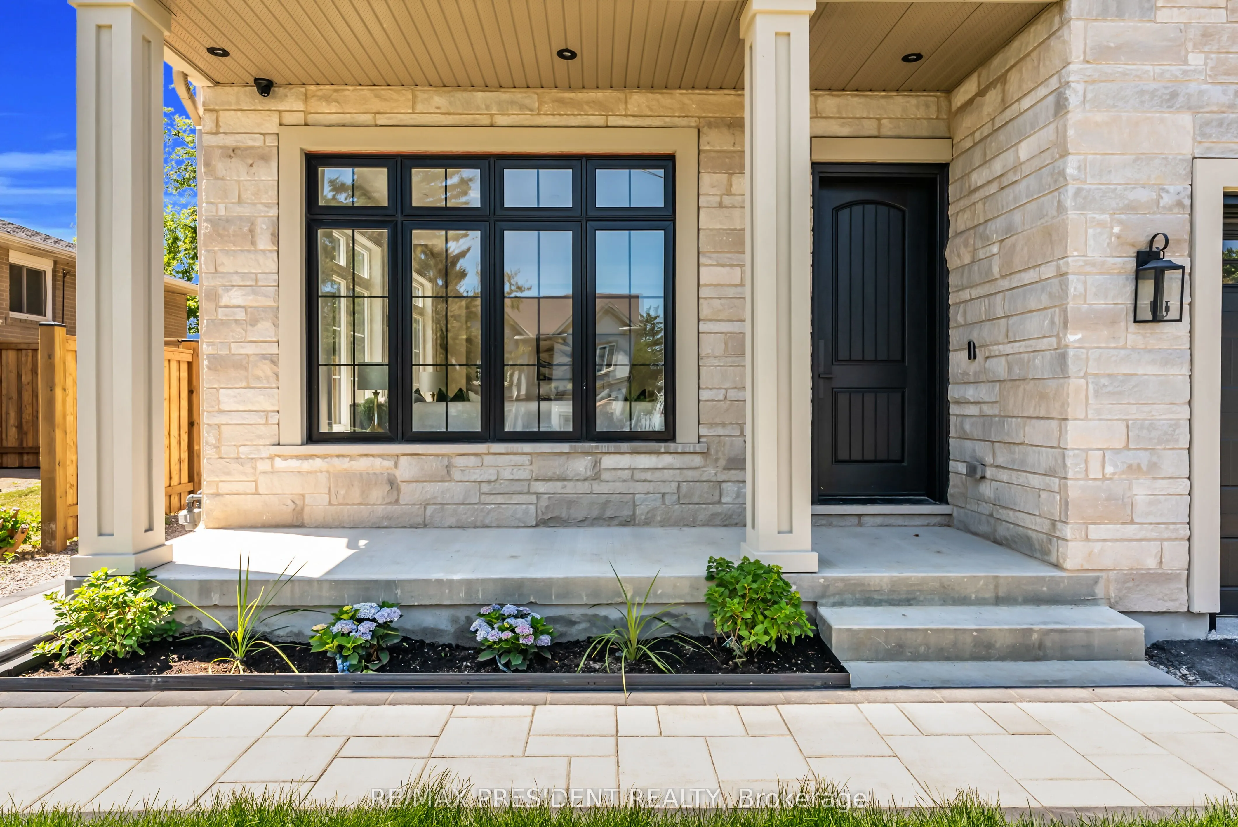 16 Humheller Road