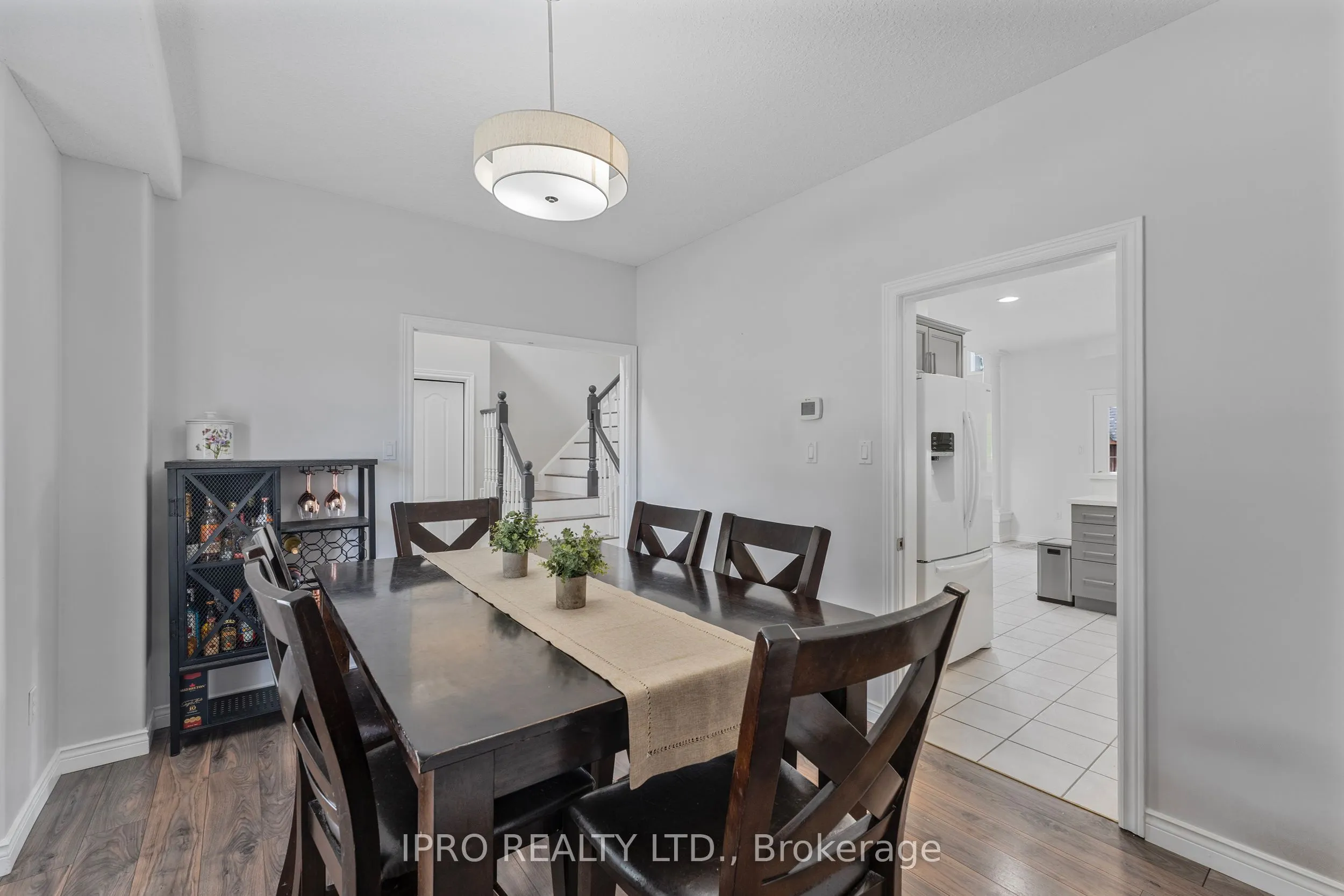 2 Redfern Street