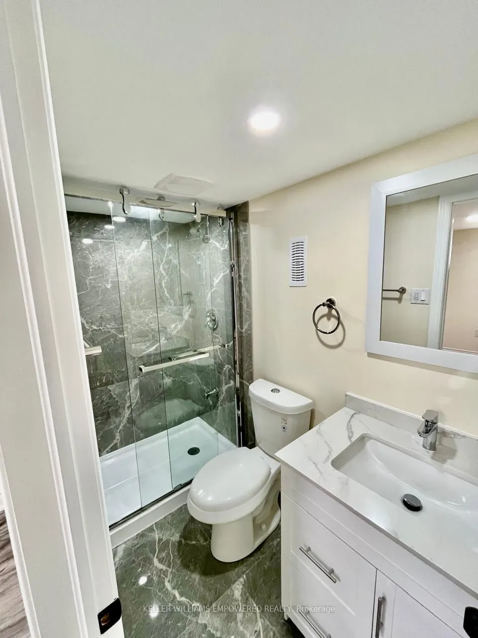 92 Polonia Avenue, #Basement