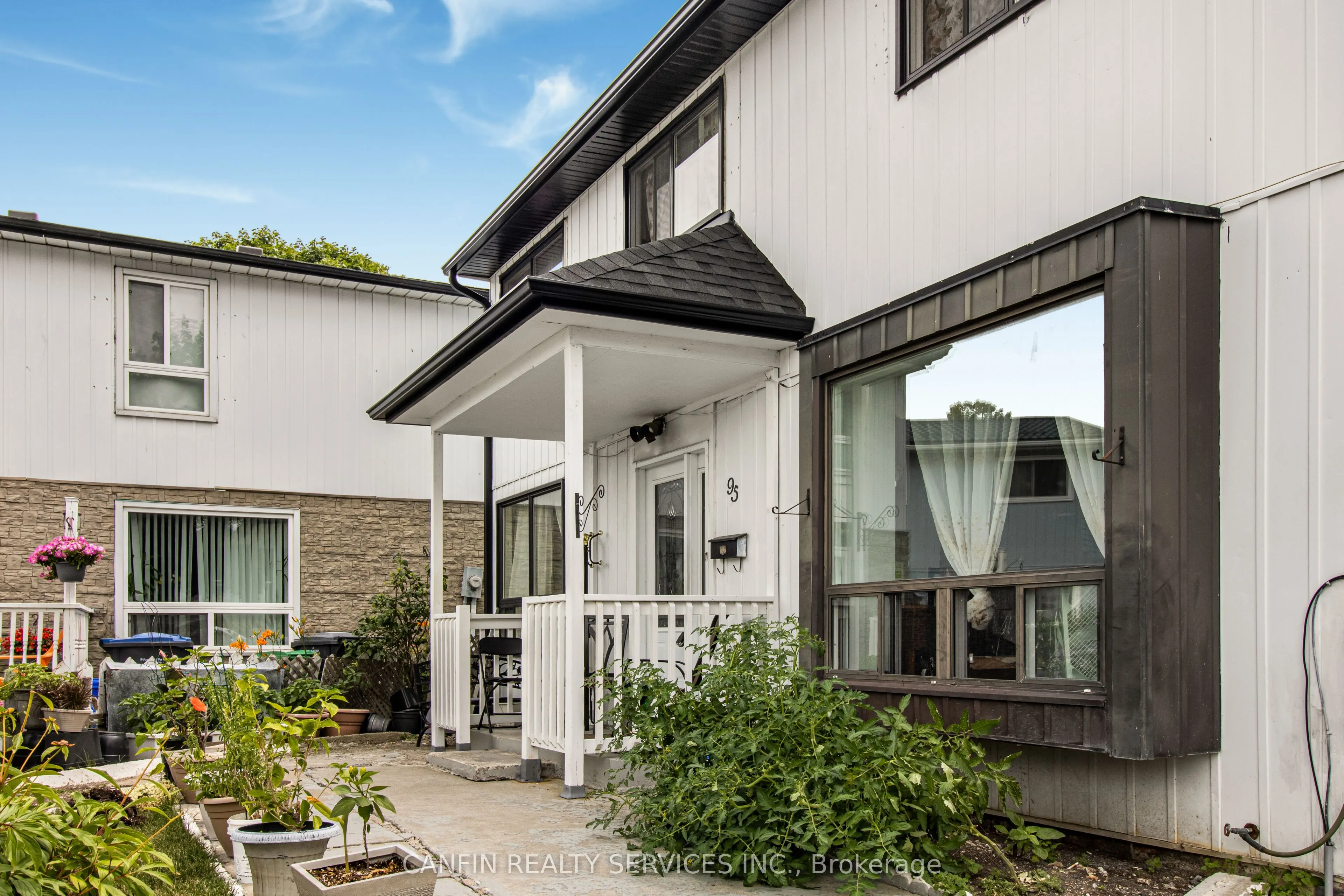 95 Huntingwood Crescent