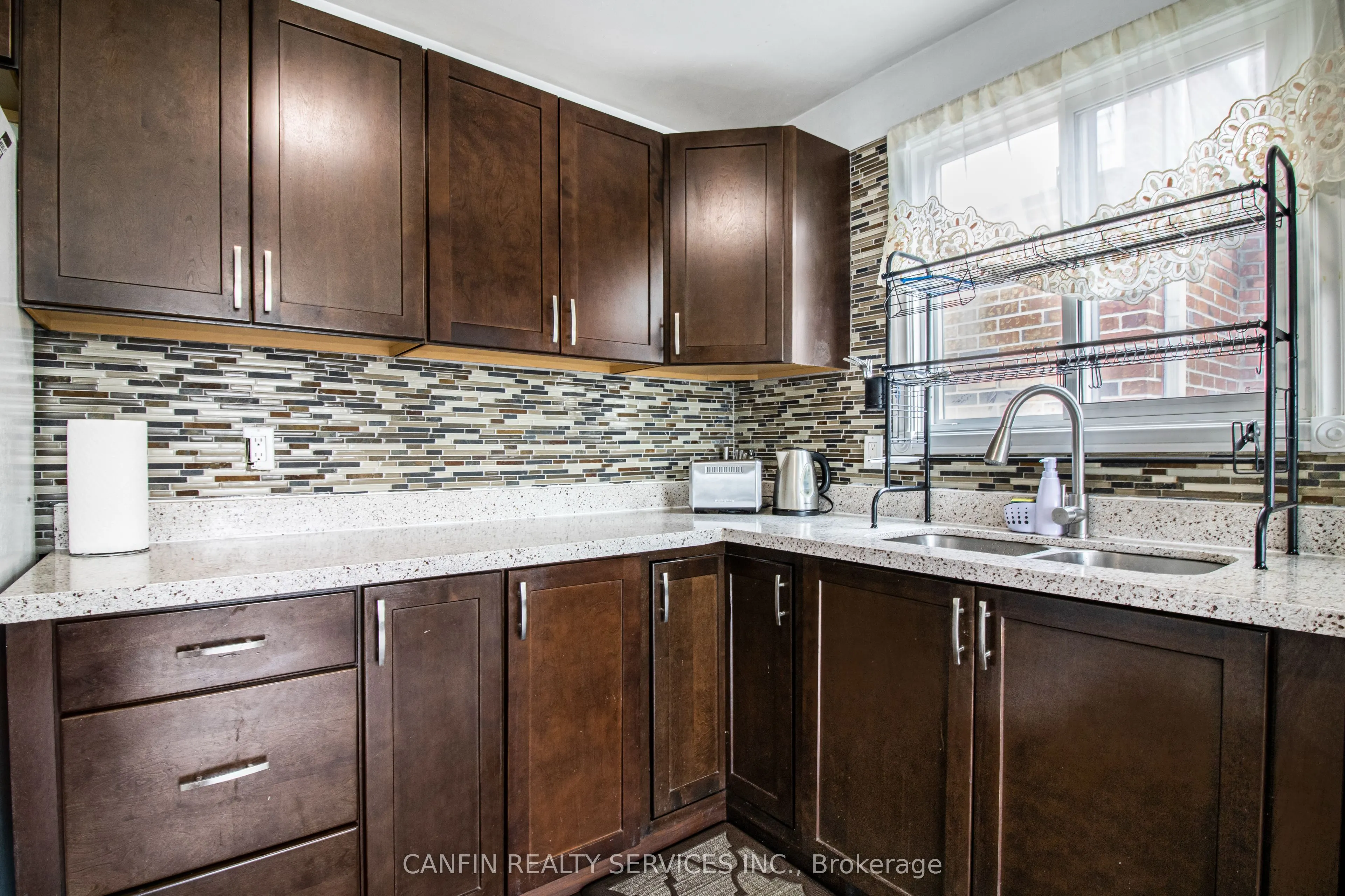 95 Huntingwood Crescent