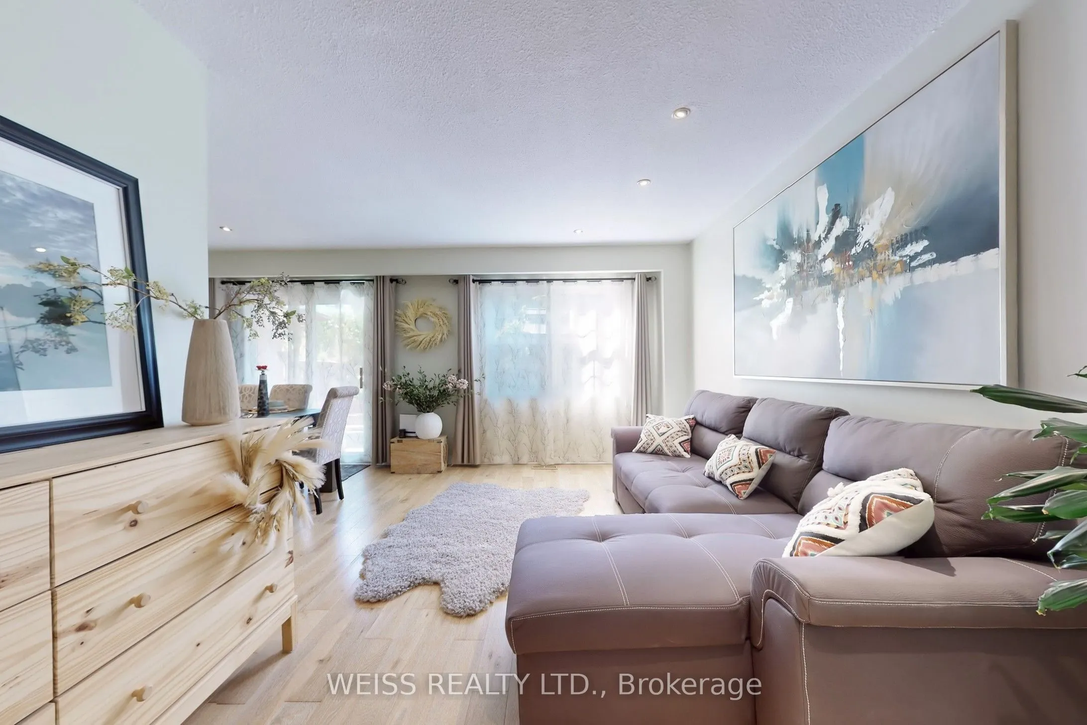 2120 Rathburn Road E, #5