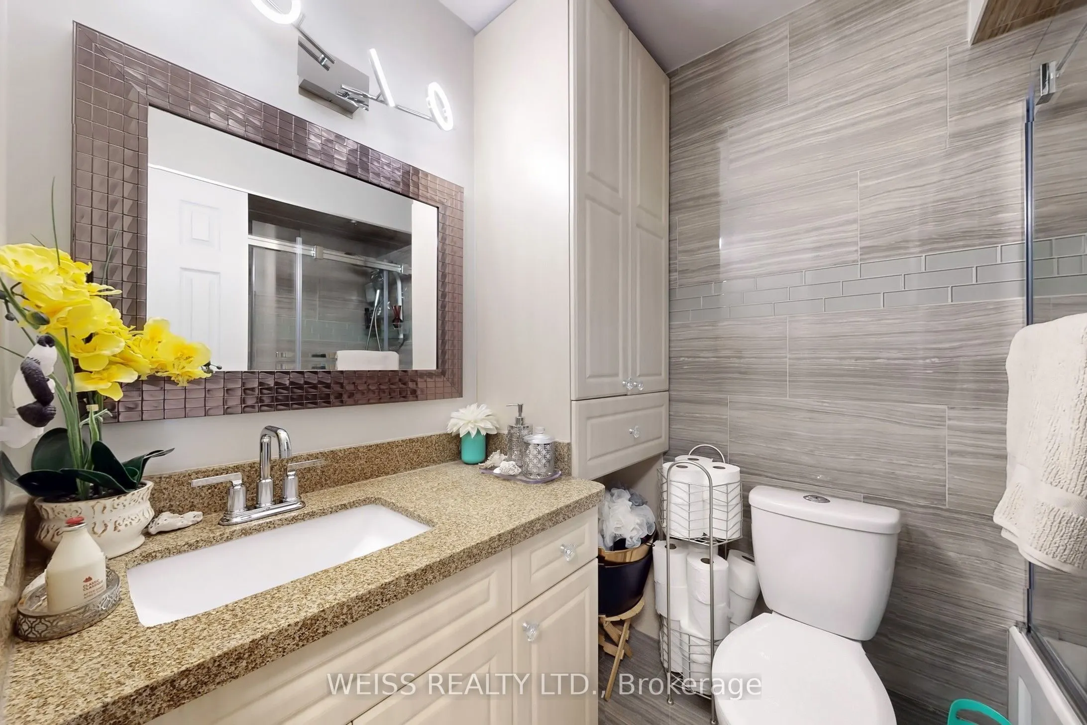 2120 Rathburn Road E, #5