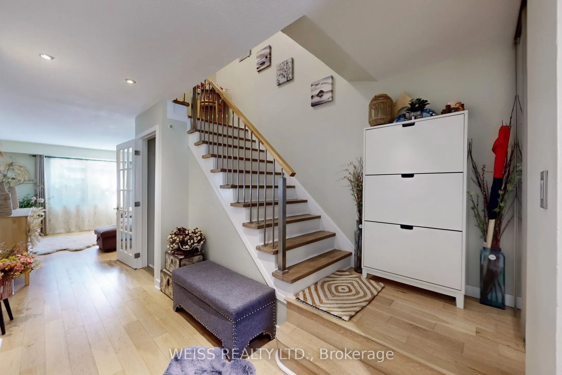 2120 Rathburn Road E, #5