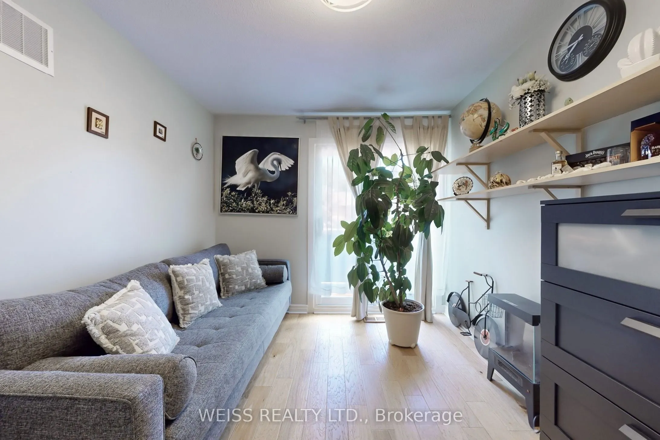 2120 Rathburn Road E, #5