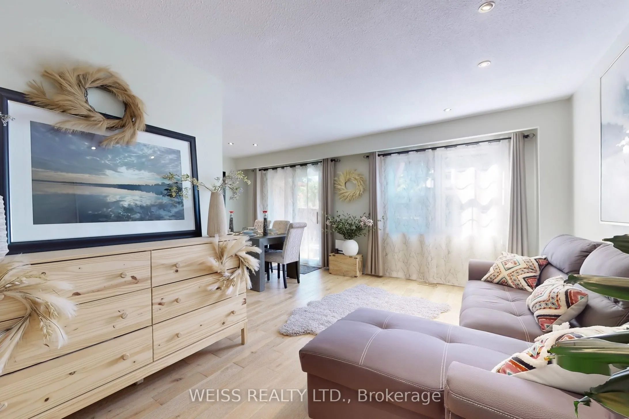 2120 Rathburn Road E, #5