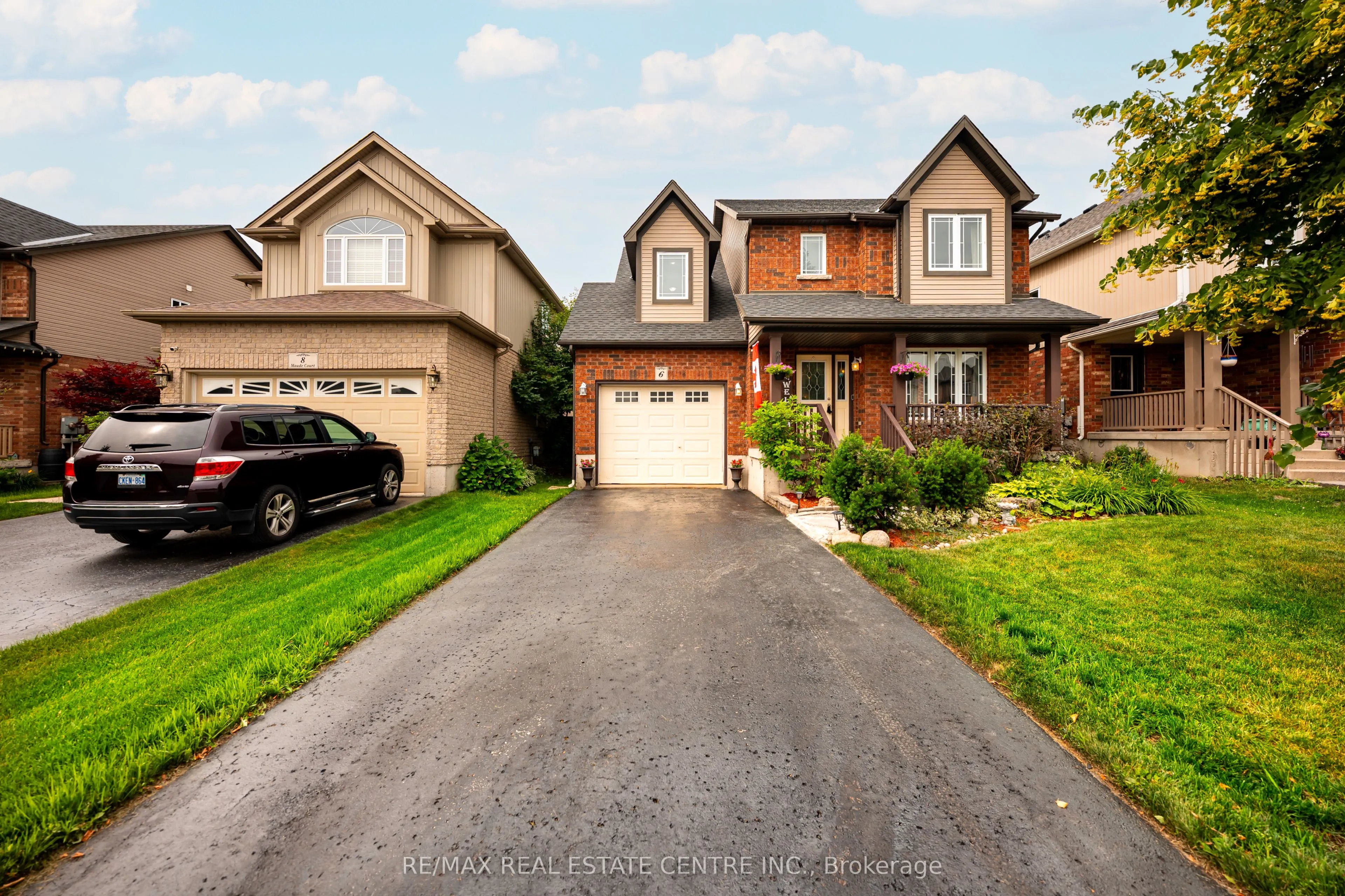 6 Maude Court