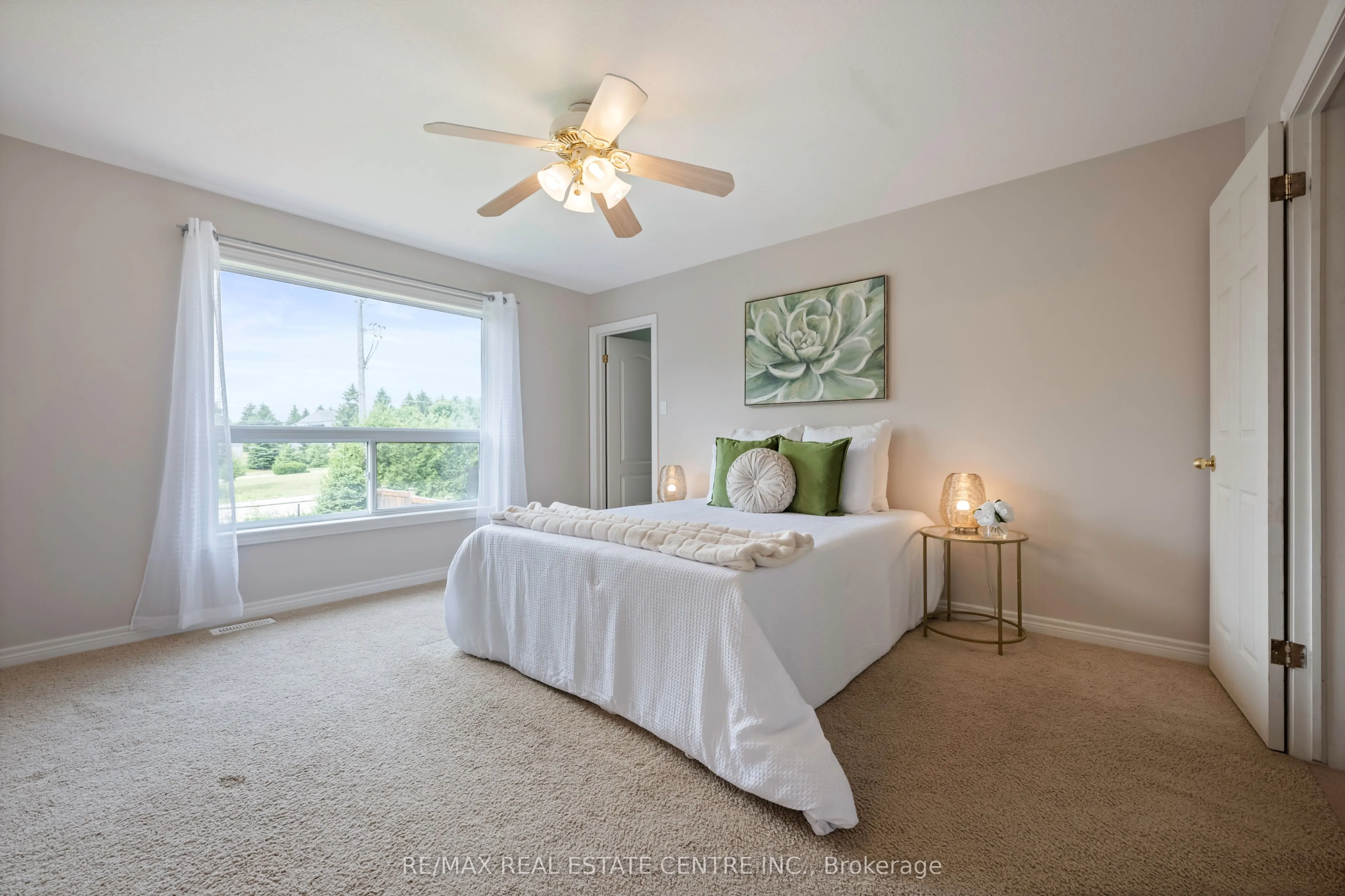 6 Maude Court