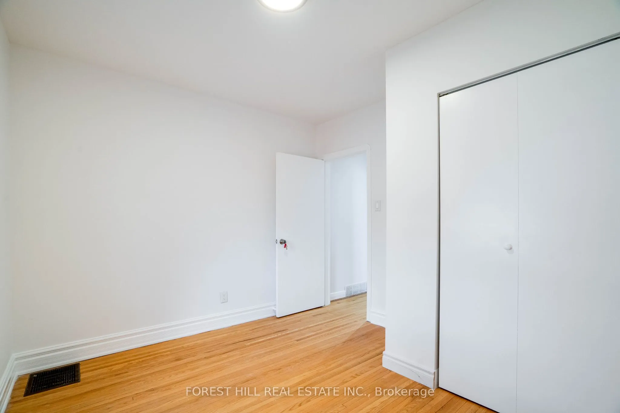 12 Glen Agar Drive