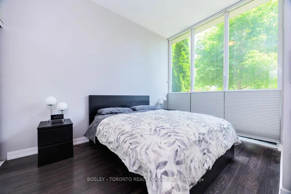 8 Fieldway Road, #105