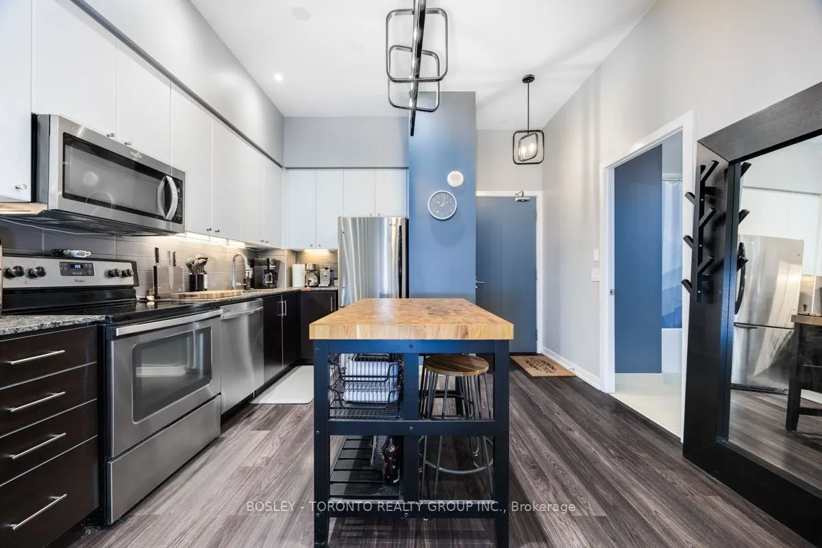 8 Fieldway Road, #105