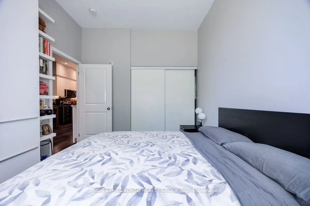 8 Fieldway Road, #105