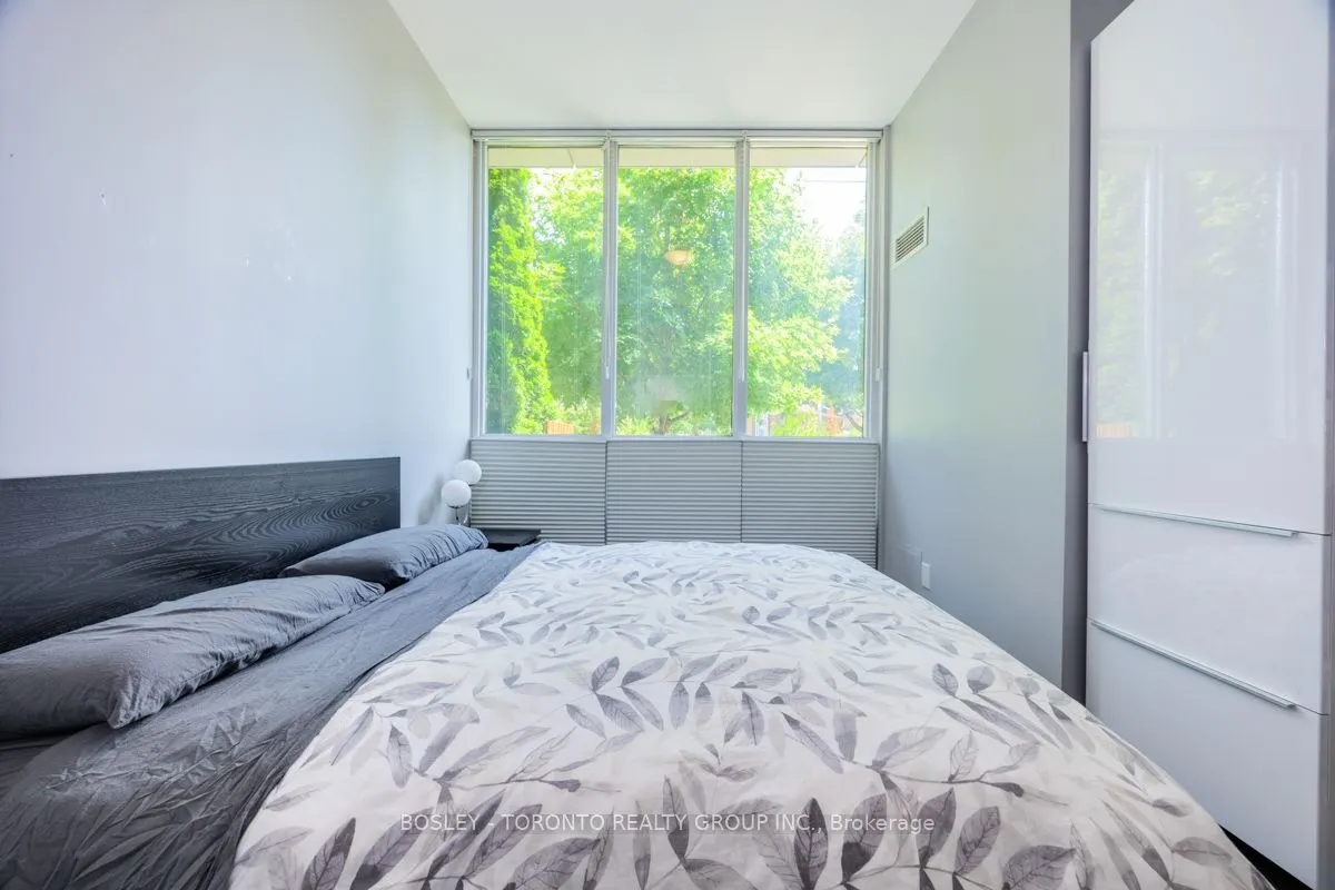 8 Fieldway Road, #105